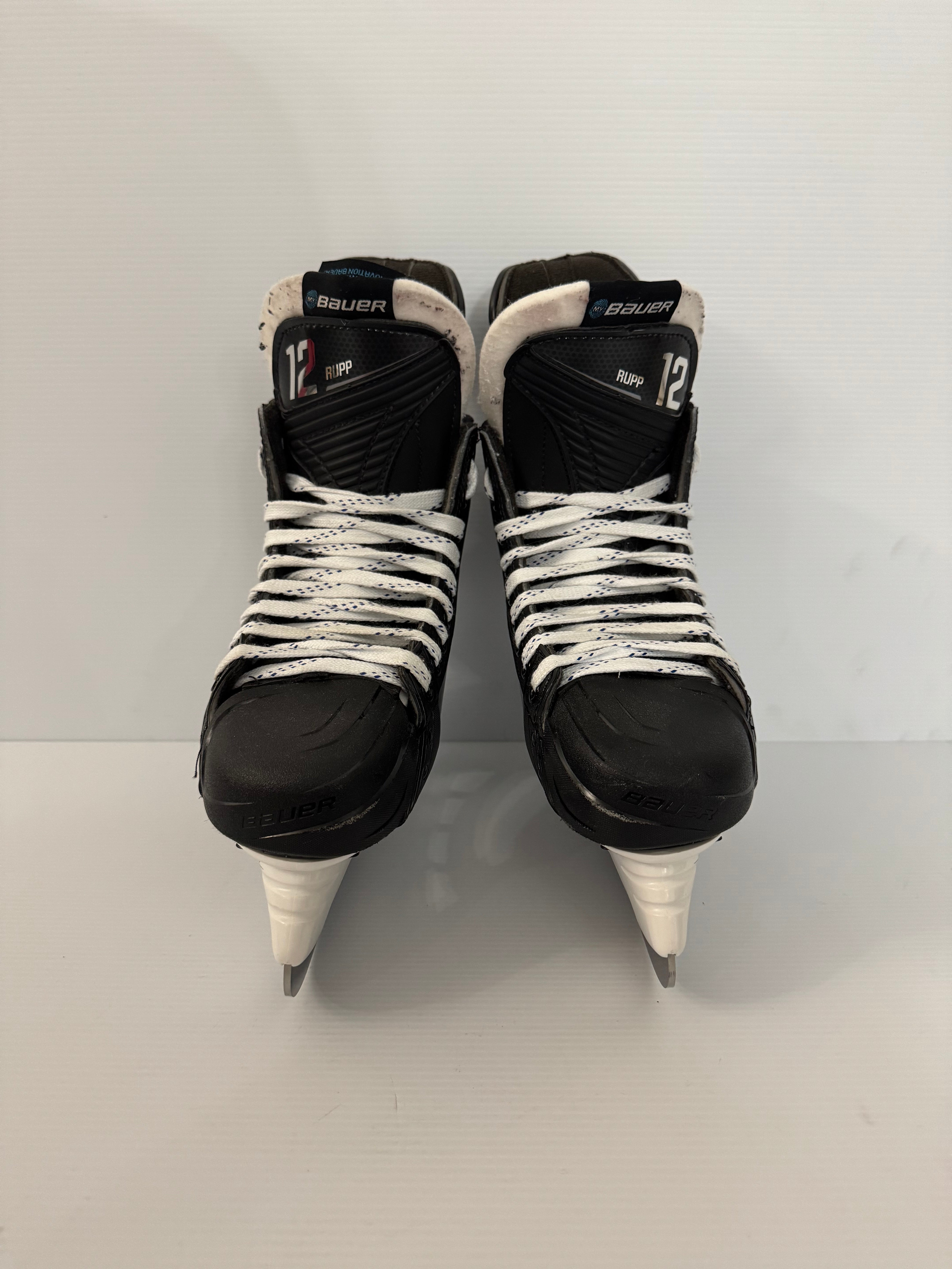 New Bauer Vapor Hyperlite 2 Pro Stock Hockey Skates Size 6.5 Fit 2