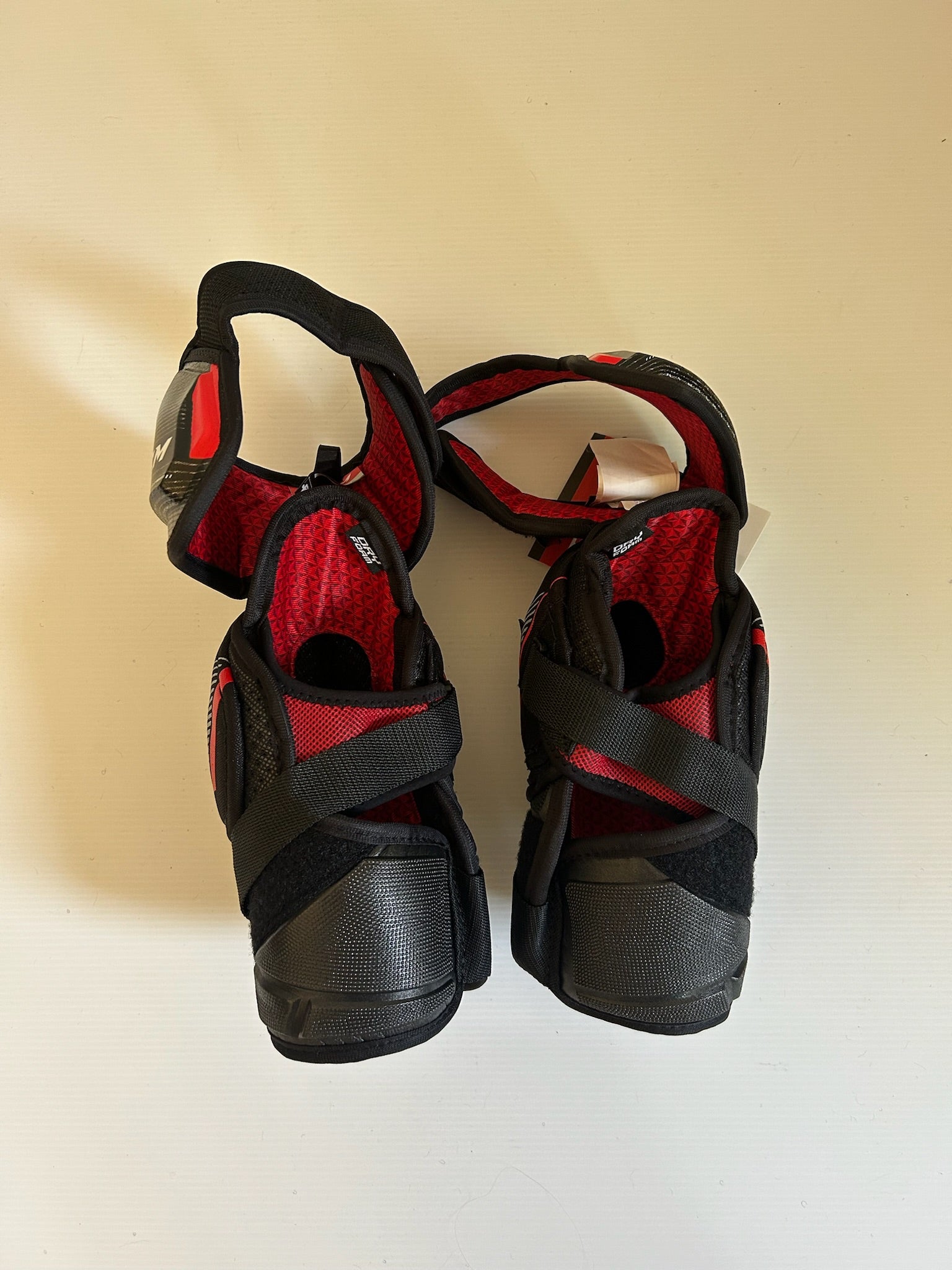 New Senior CCM Jetspeed FT1 Elbow Pads