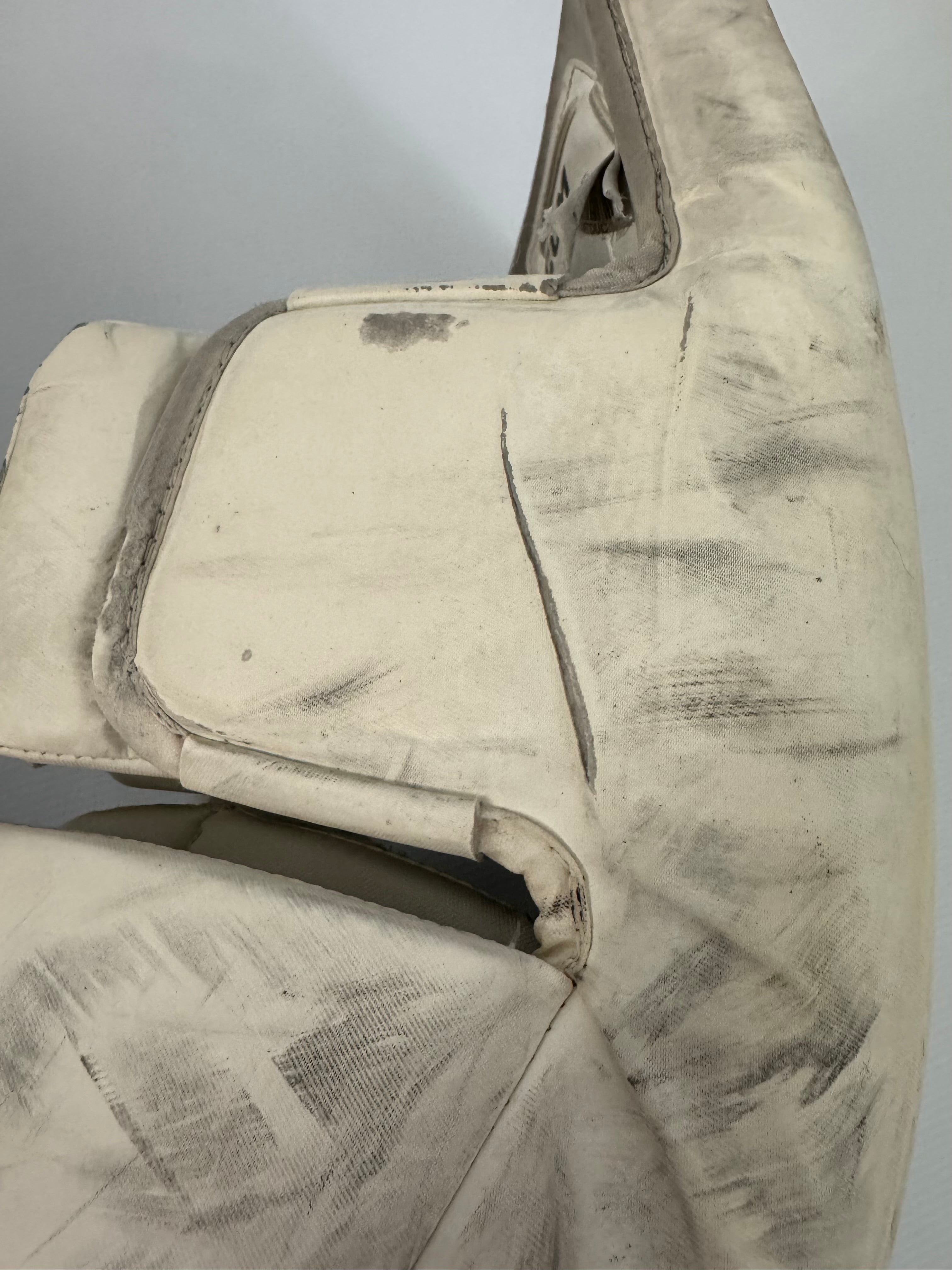 Used Junior 30" + 1" CCM Axis 2.5 Goalie Leg Pads White/White