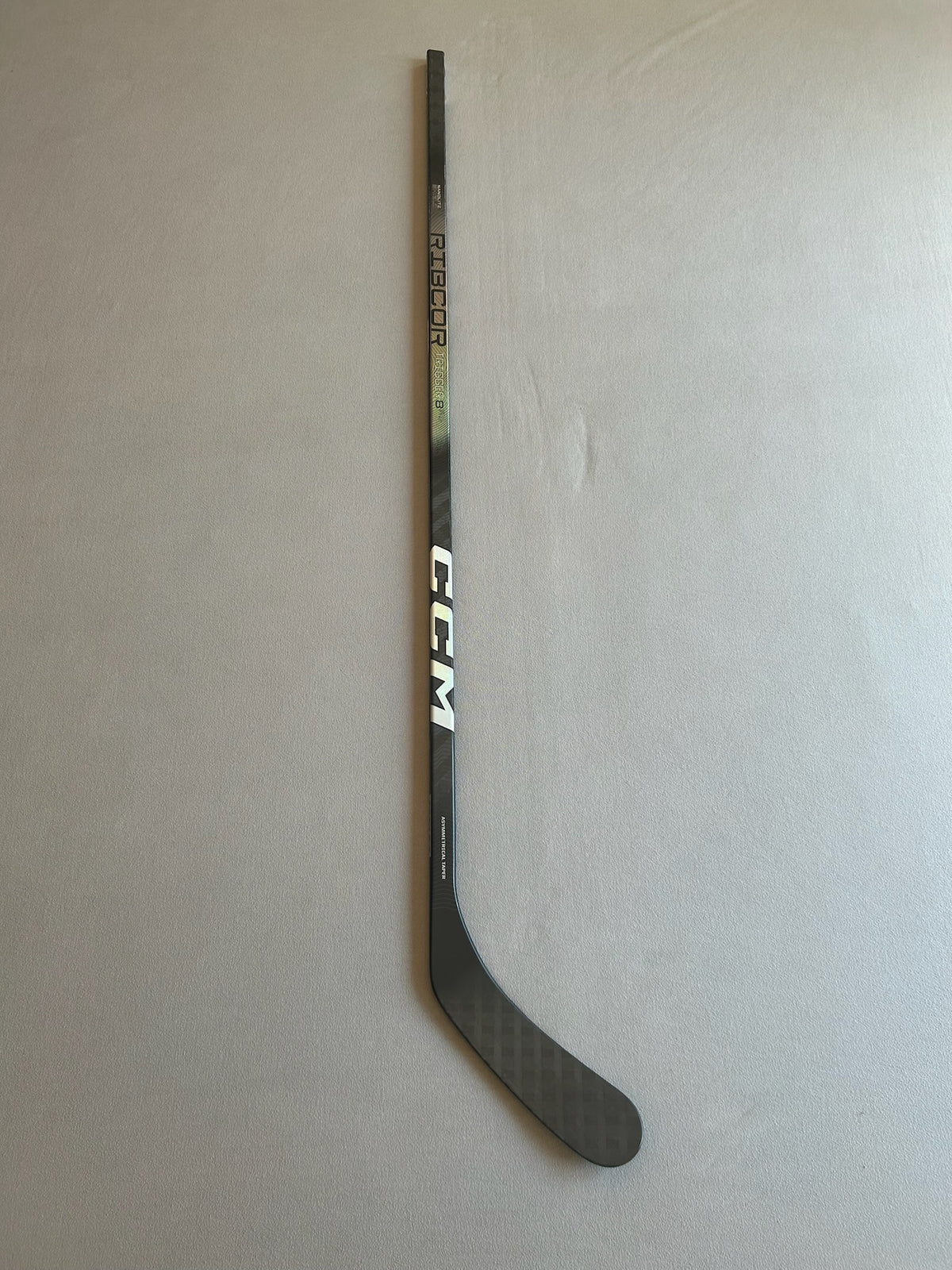 New CCM Ribcor Trigger 8 Pro Left Hand 100 Flex Sidney Crosby Pro Stoc
