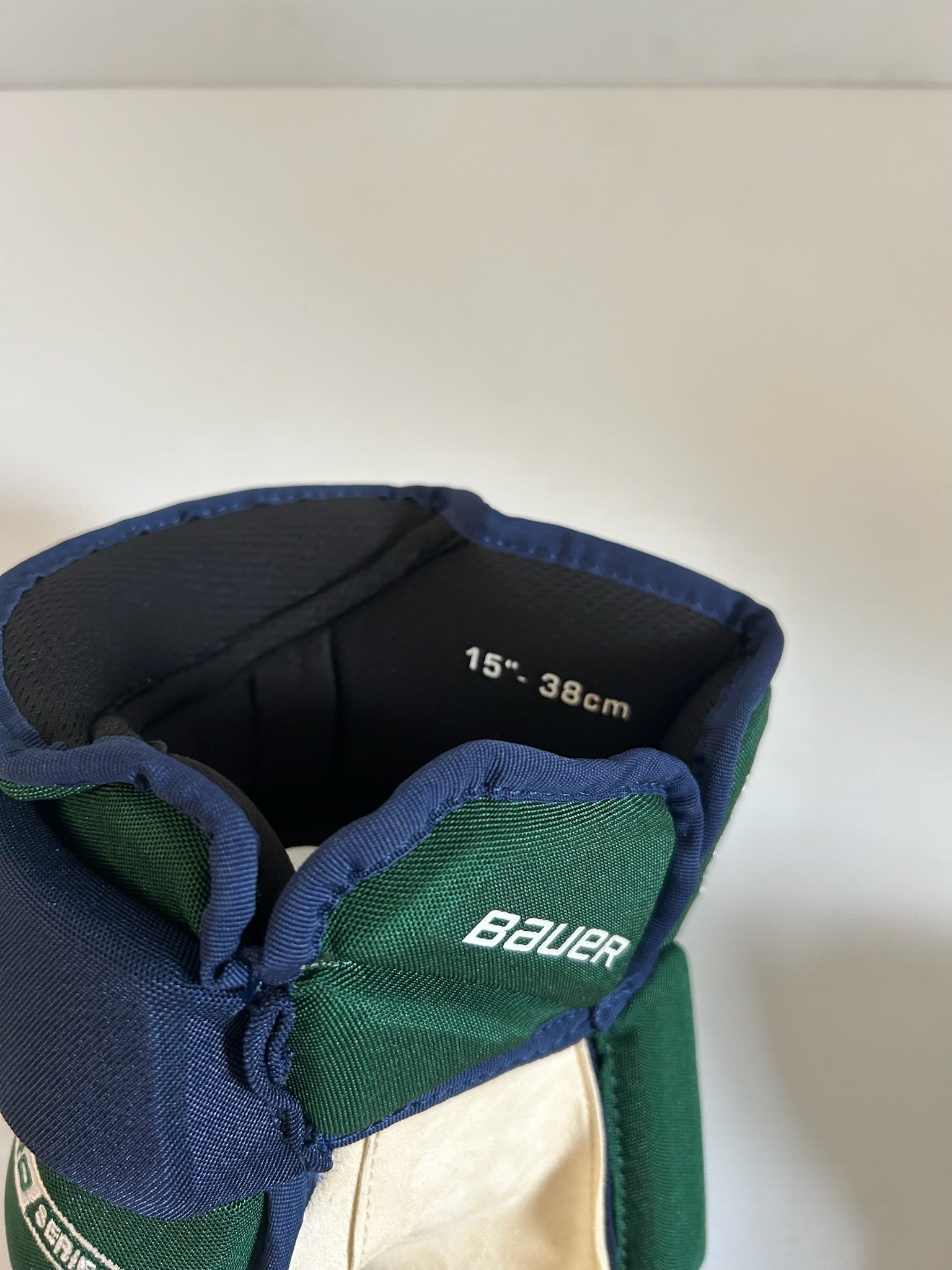 New Size 15" Green/Blue Bauer Pro Series NCAA Pro Stock Gloves