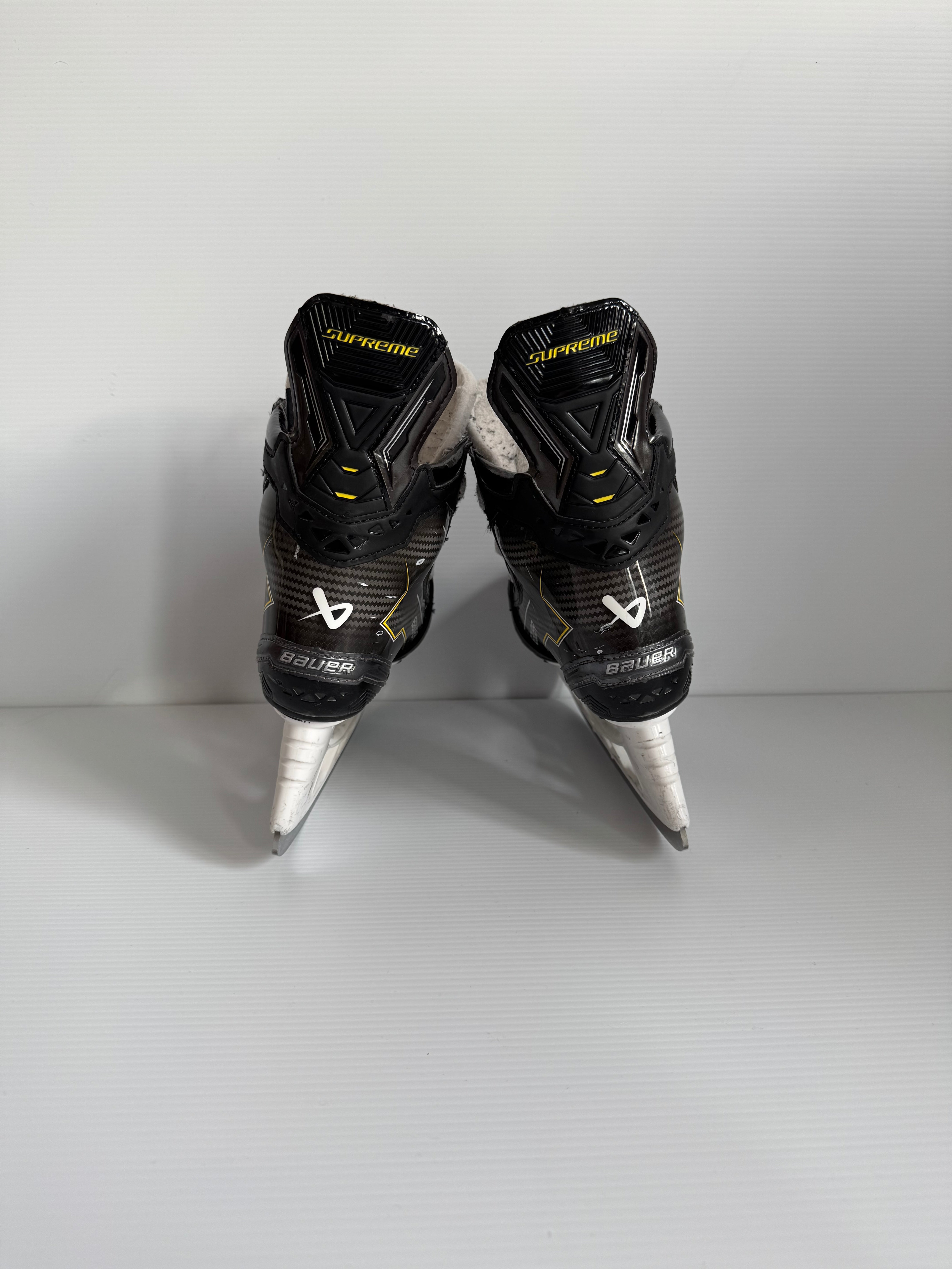 Used Bauer Supreme Matrix Hockey Skates Size 1.5 D