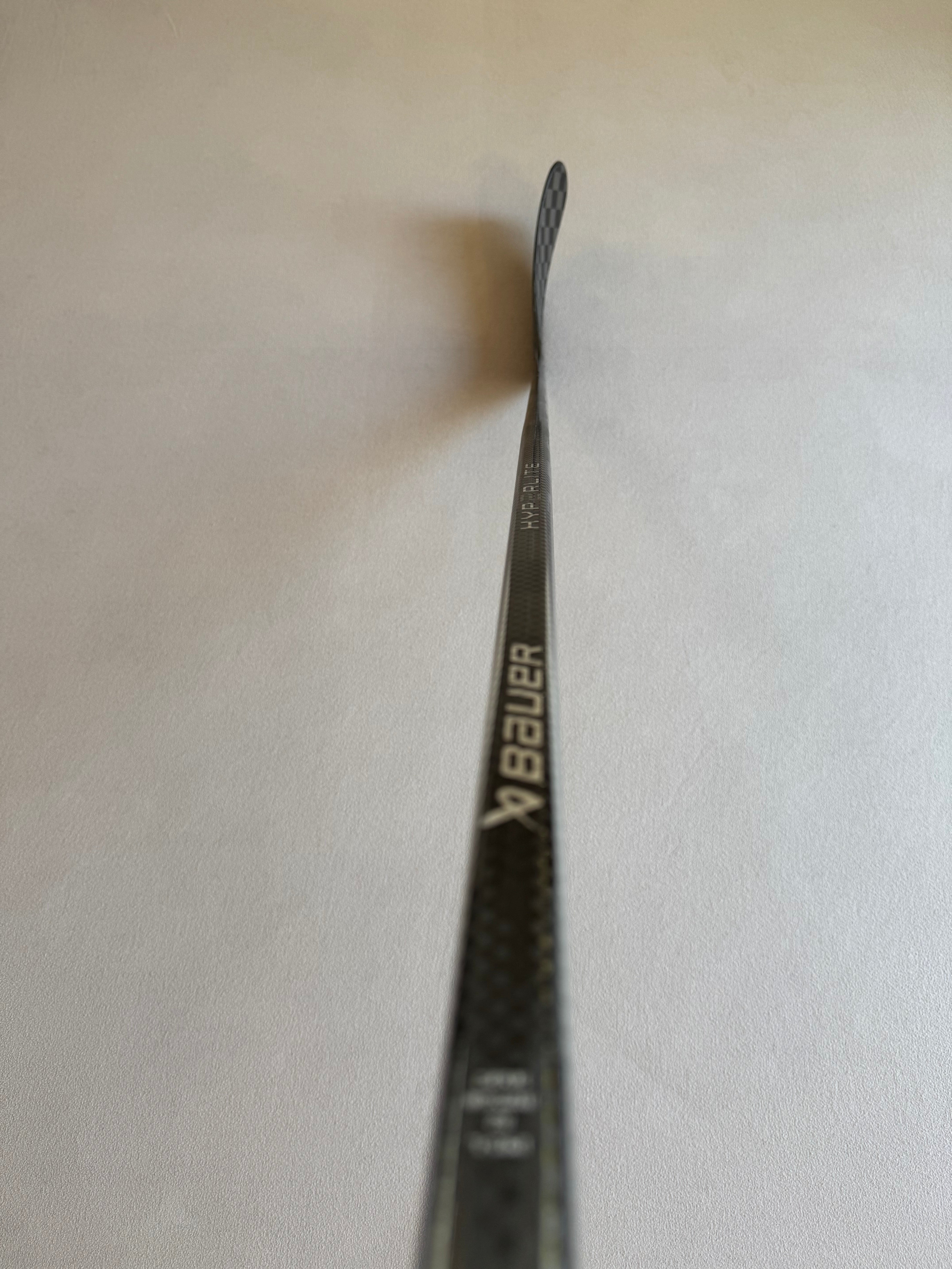 Like New Silver Bauer Vapor Hyperlite 2 Left Hand 82 Flex P92 Pro Stock Stick
