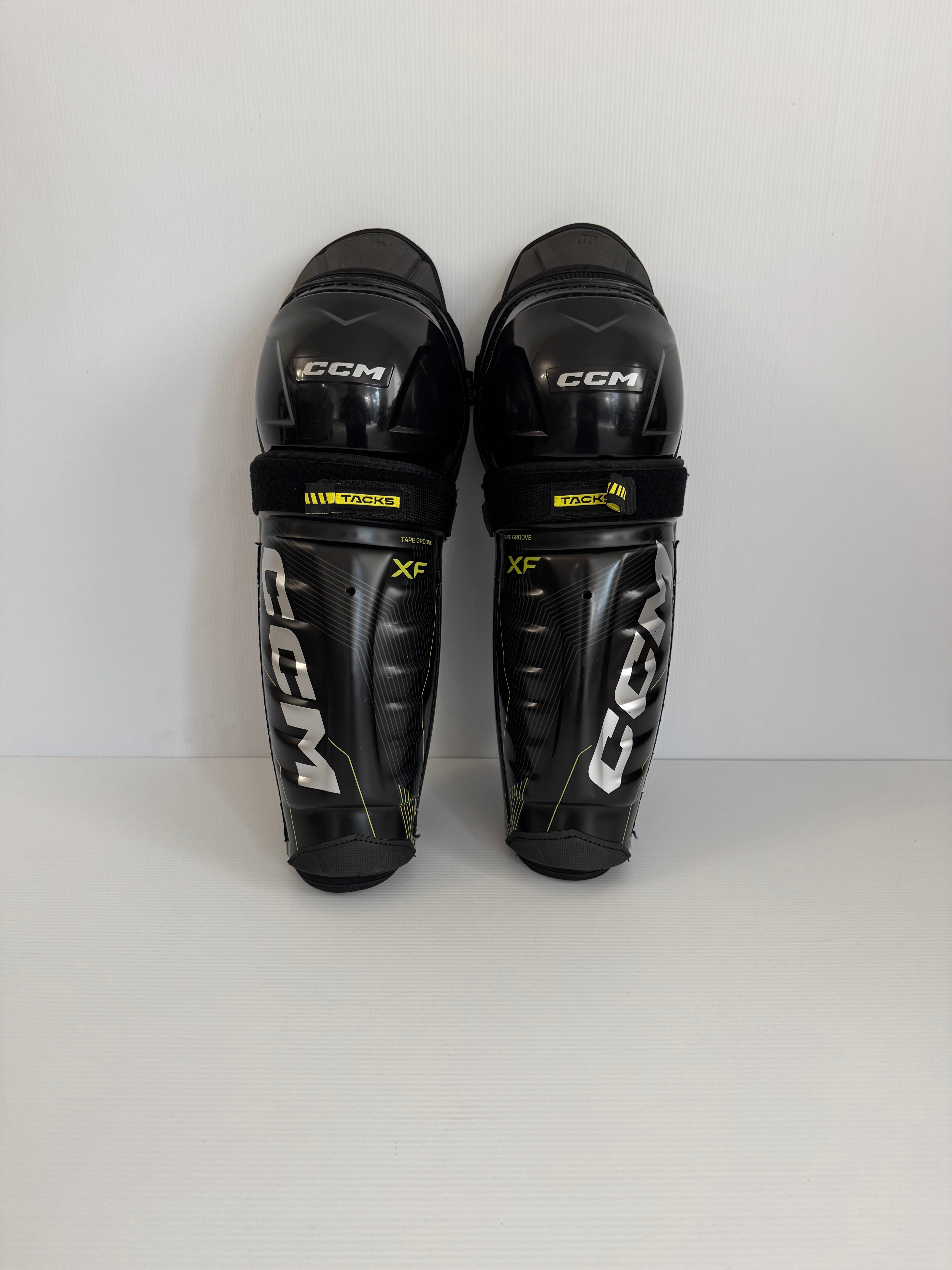 Like New Senior CCM Tacks XF Size 14" Shin Pads