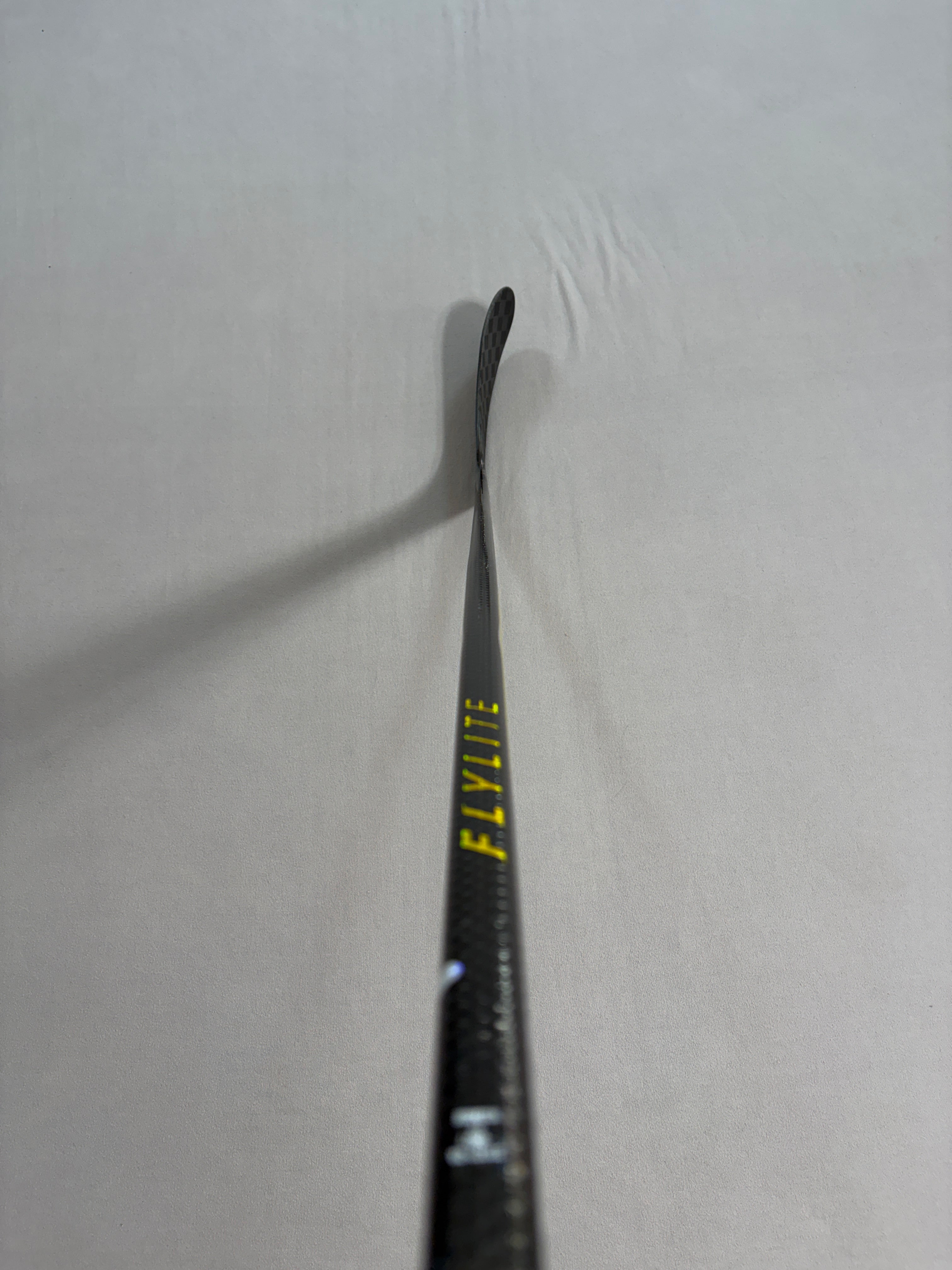 New 77 Flex P28 Senior Bauer Vapor League (Flylite dress) Left Hand Hockey Stick - Gold