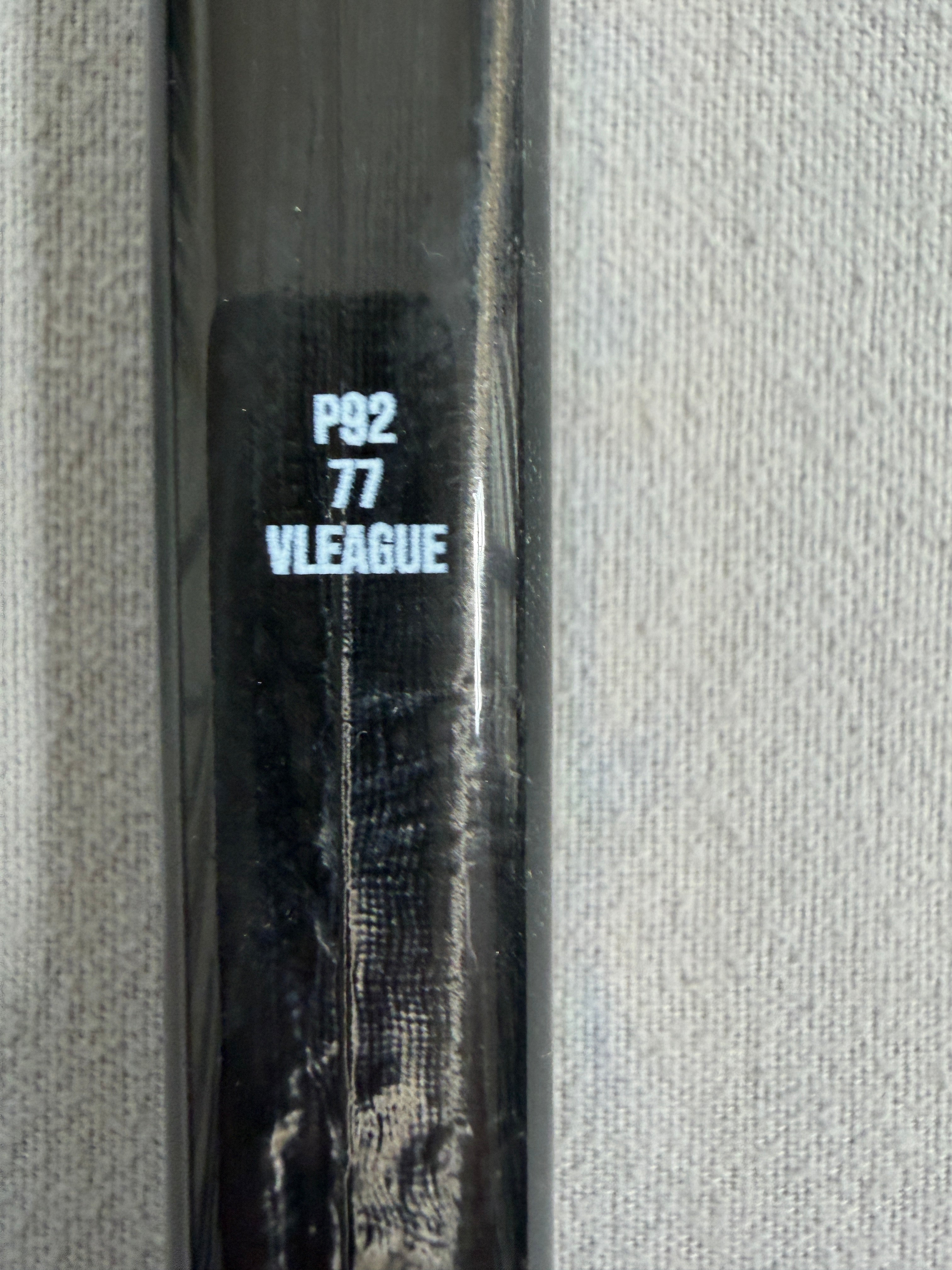 New 77 Flex P92 Senior Bauer Vapor League (Flylite dress) Right Hand Hockey Stick - Gold (Copy)