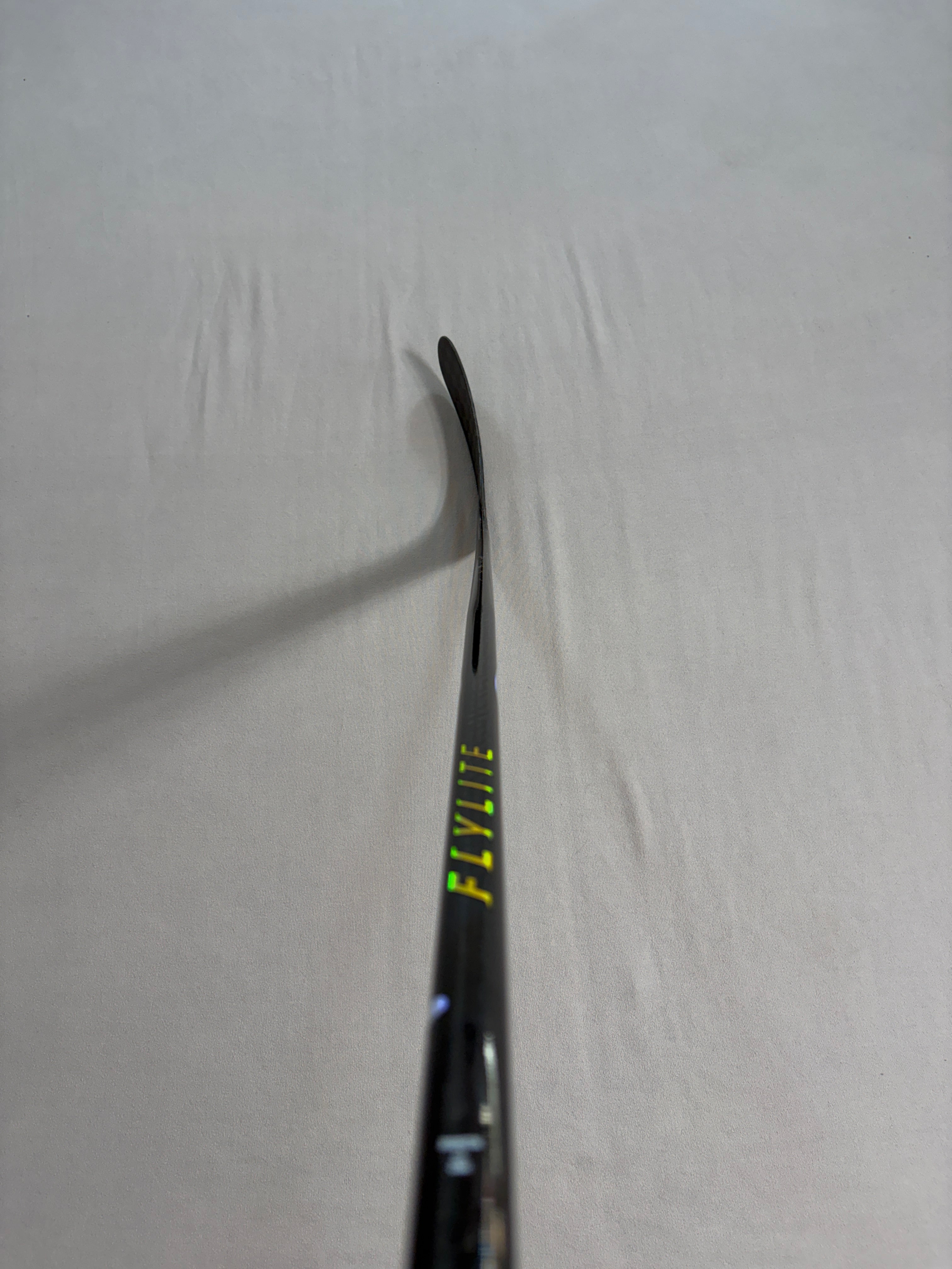 New 77 Flex P92 Senior Bauer Vapor League (Flylite dress) Right Hand Hockey Stick - Gold (Copy)