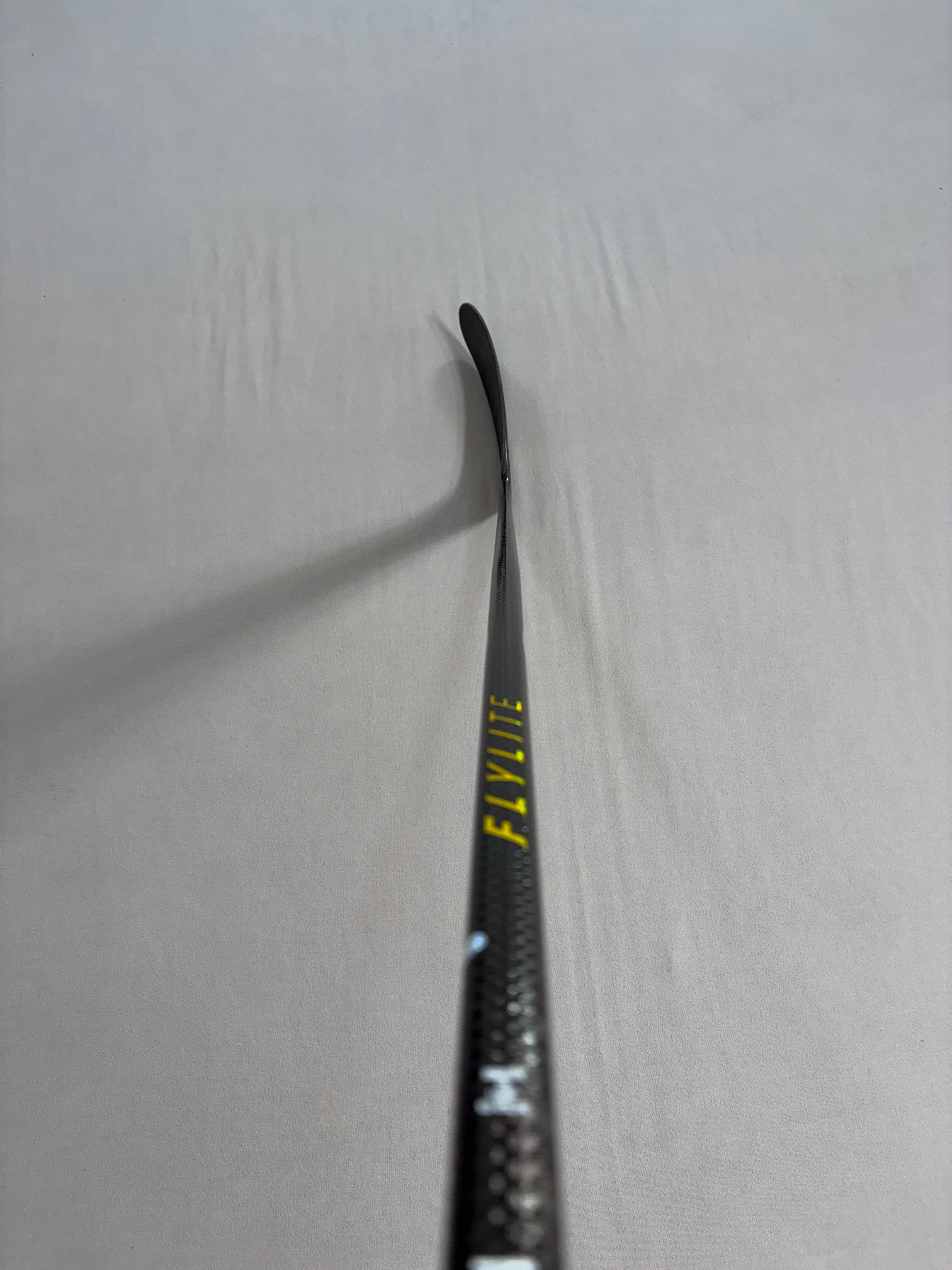 New 82 Flex P28M Senior Bauer Vapor League (Flylite dress) Right Hand Hockey Stick - Gold (Copy) (Copy)