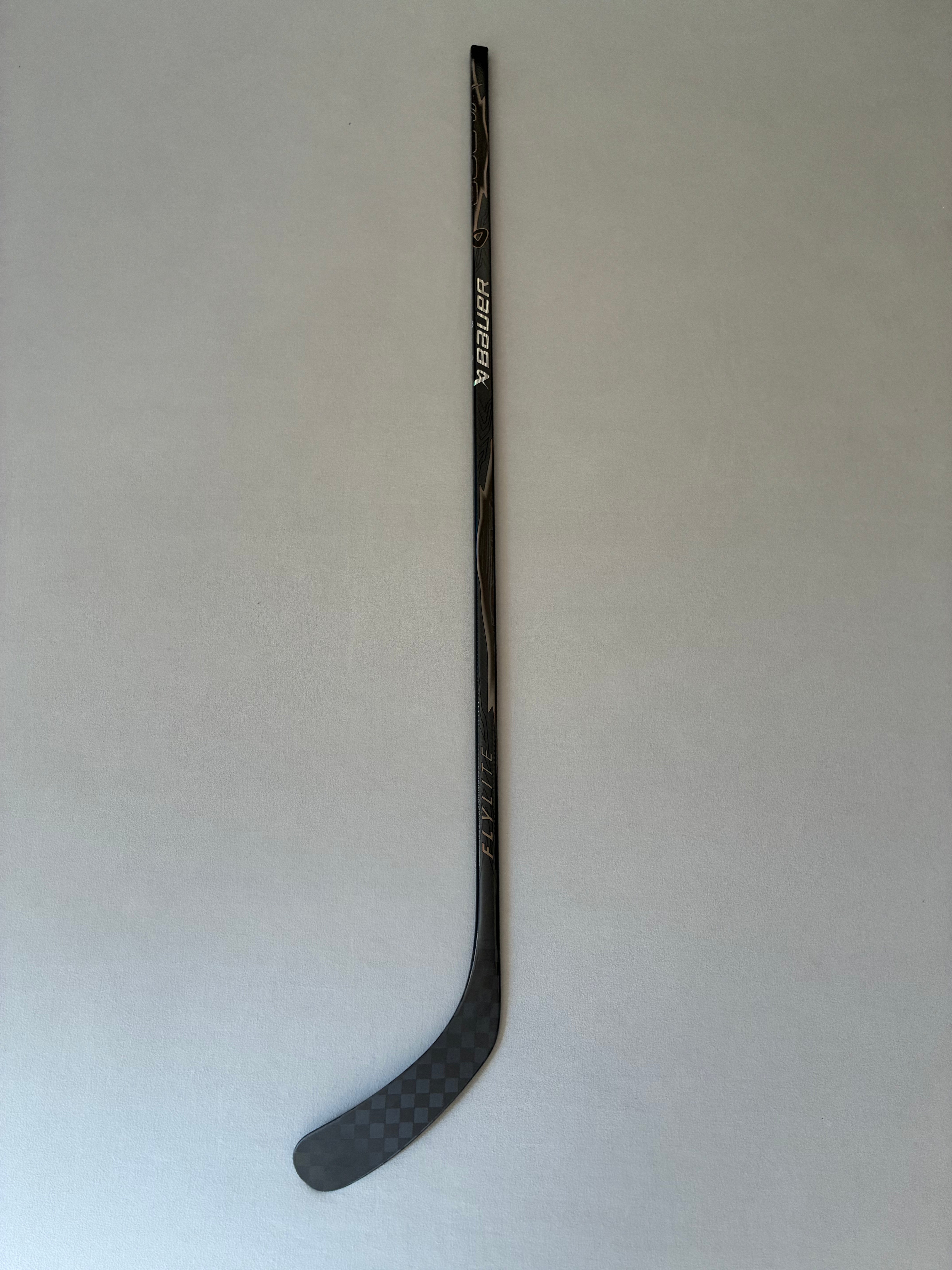 New 77 Flex P92 Senior Bauer Vapor League (Flylite dress) Left Hand Pro Stock Hockey Stick - Black