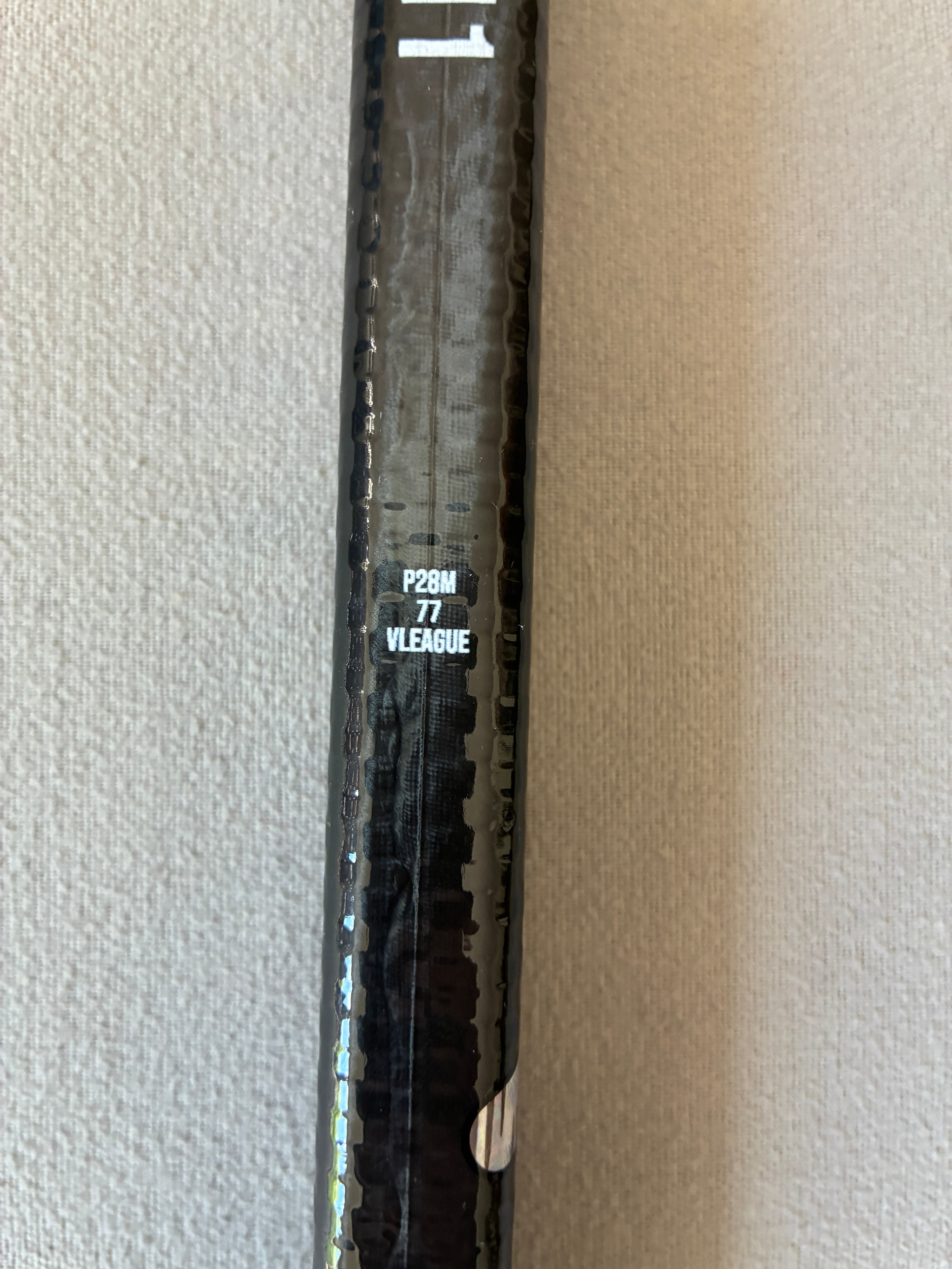 New 77 Flex P28M Senior Bauer Vapor League (Flylite dress) Left Hand Pro Stock Hockey Stick - Black