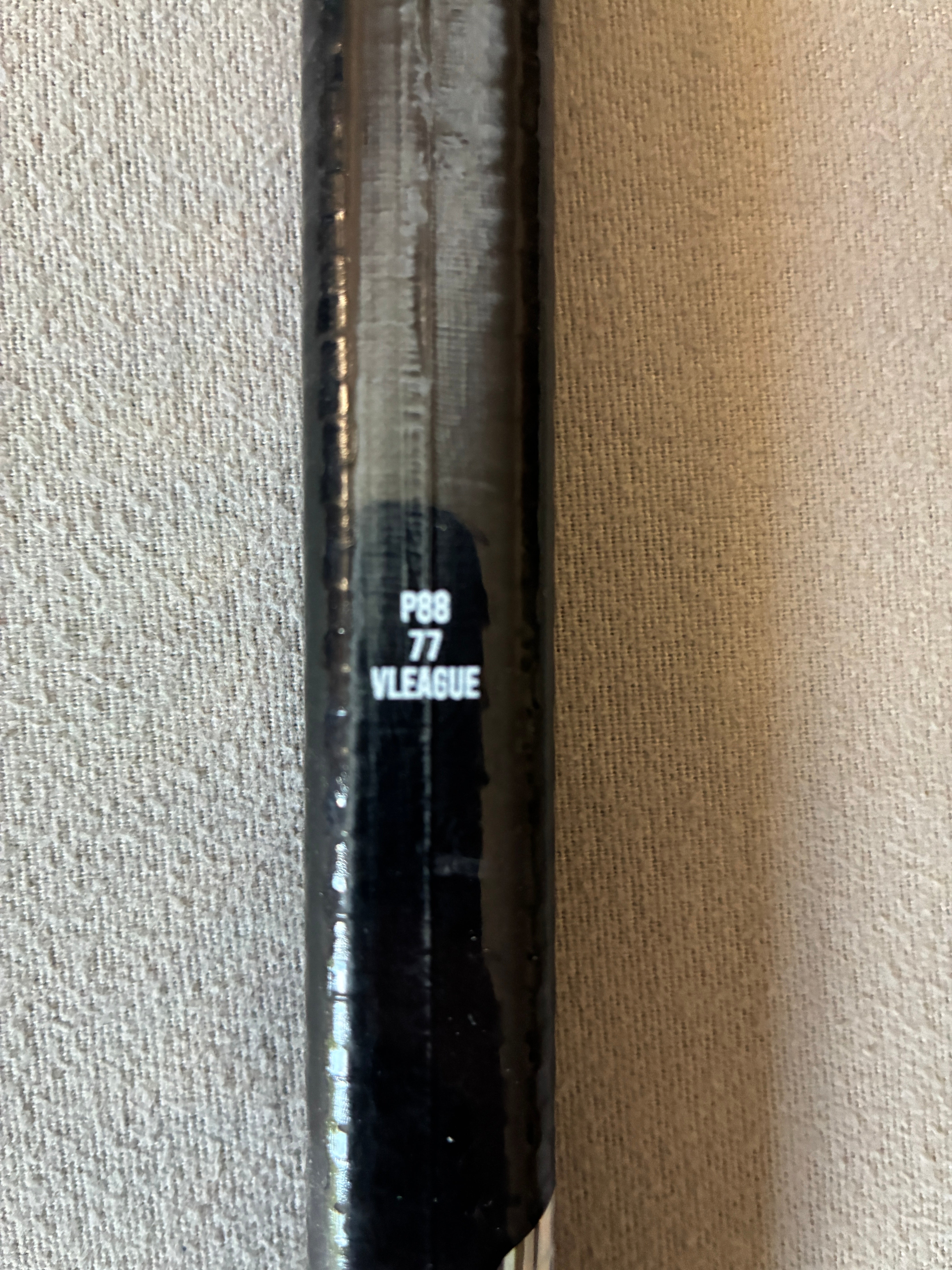 New 77 Flex P88 Senior Bauer Vapor League (Flylite dress) Left Hand Pro Stock Hockey Stick - Black