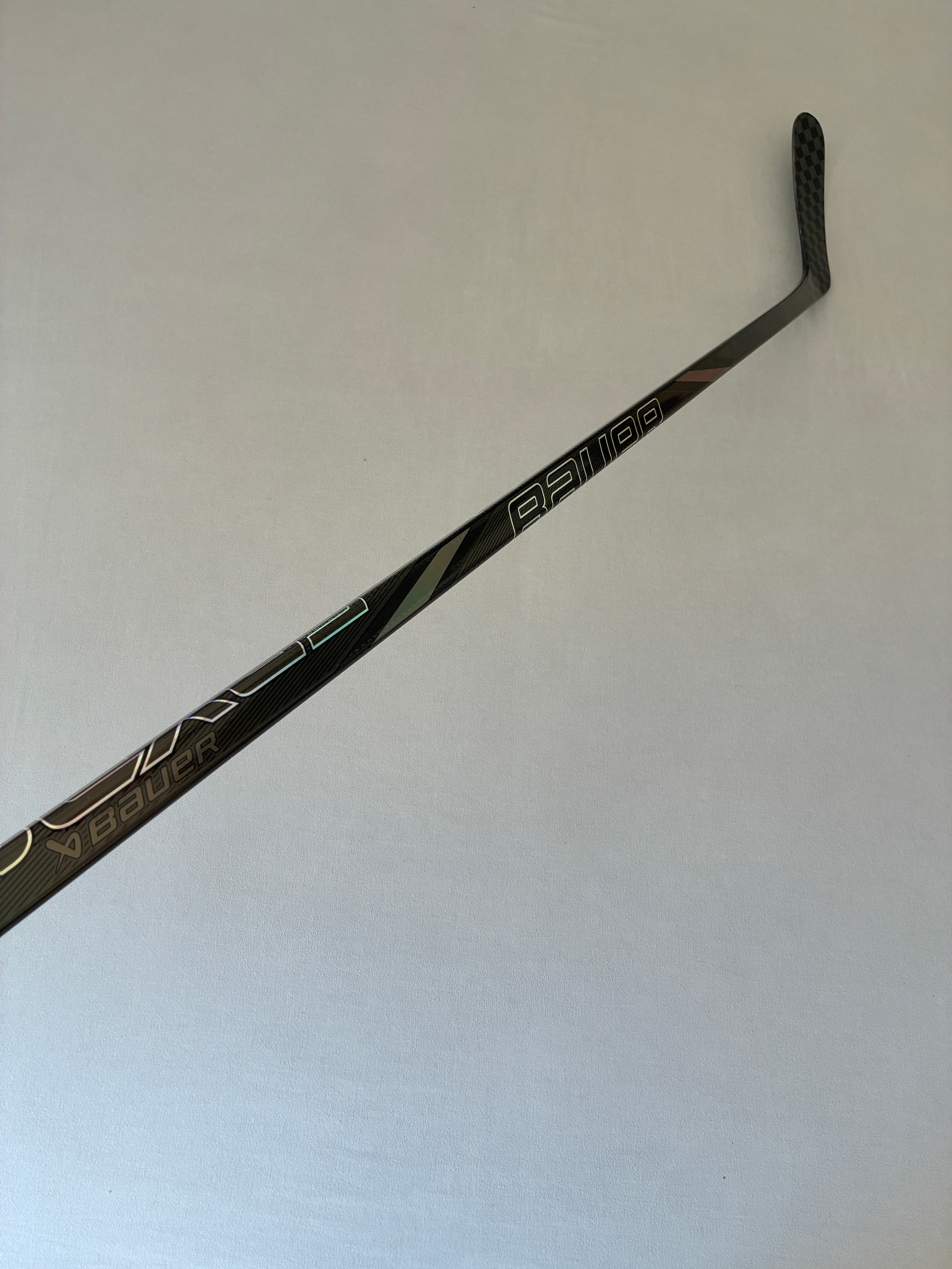 New 70 Flex P92M Senior Bauer Nexus League (Tracer dress) Left Hand Pro Stock Hockey Stick - Black
