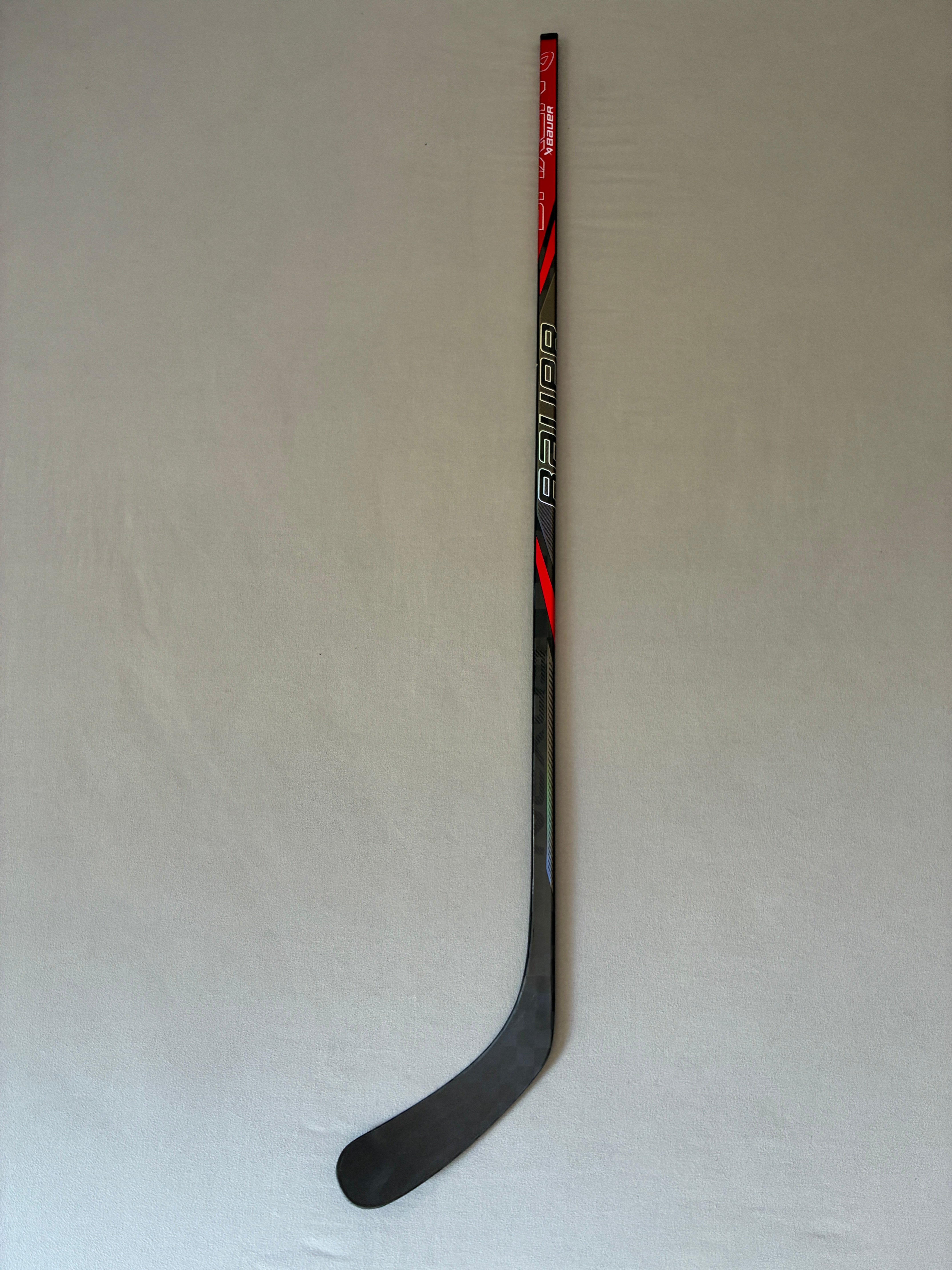 New 77 Flex P92 Senior Bauer Tracer Right Hand Pro Stock Hockey Stick - Red