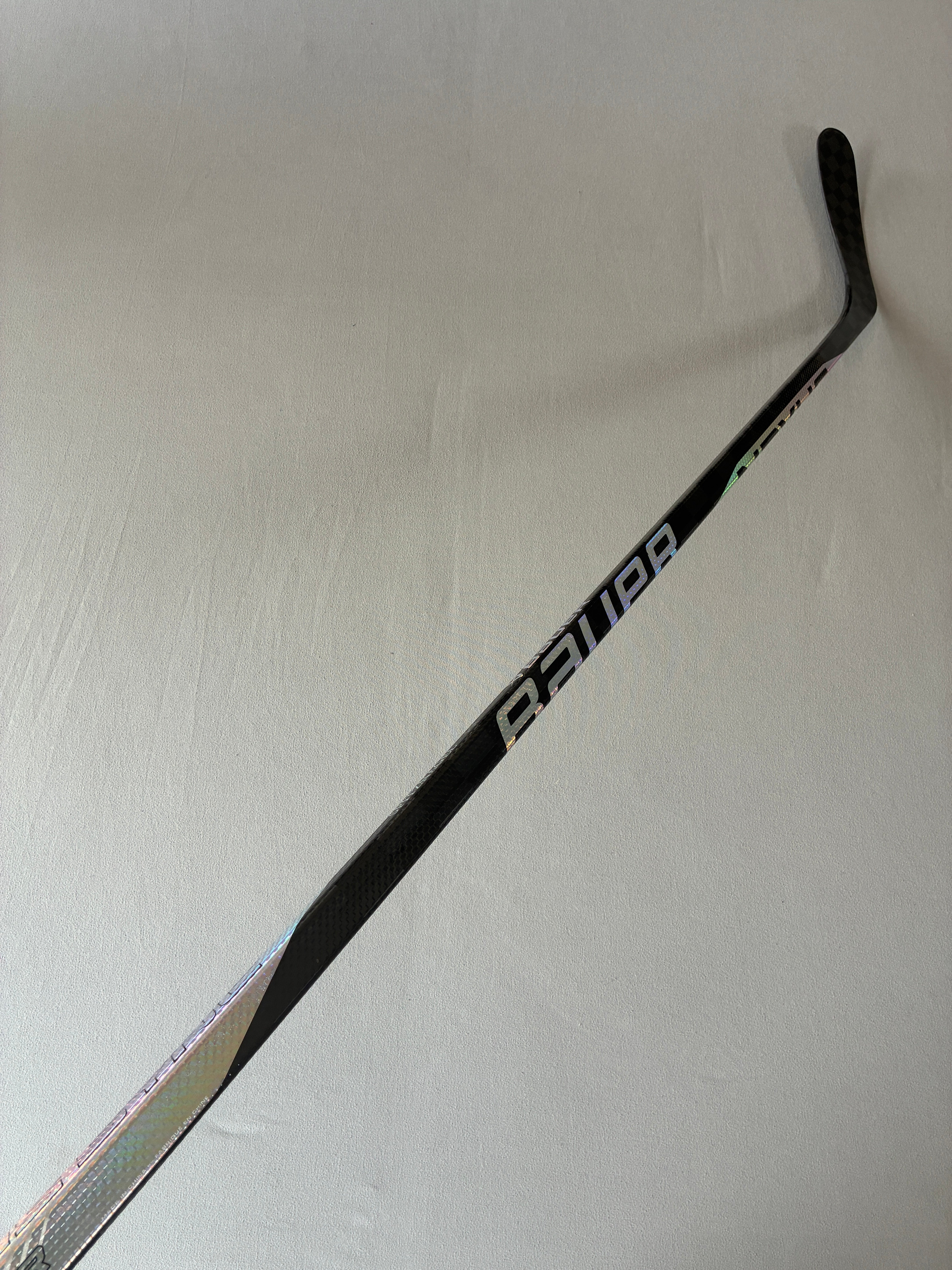 New 77 Flex P92 Senior Bauer Sync Left Hand Pro Stock Hockey Stick - White
