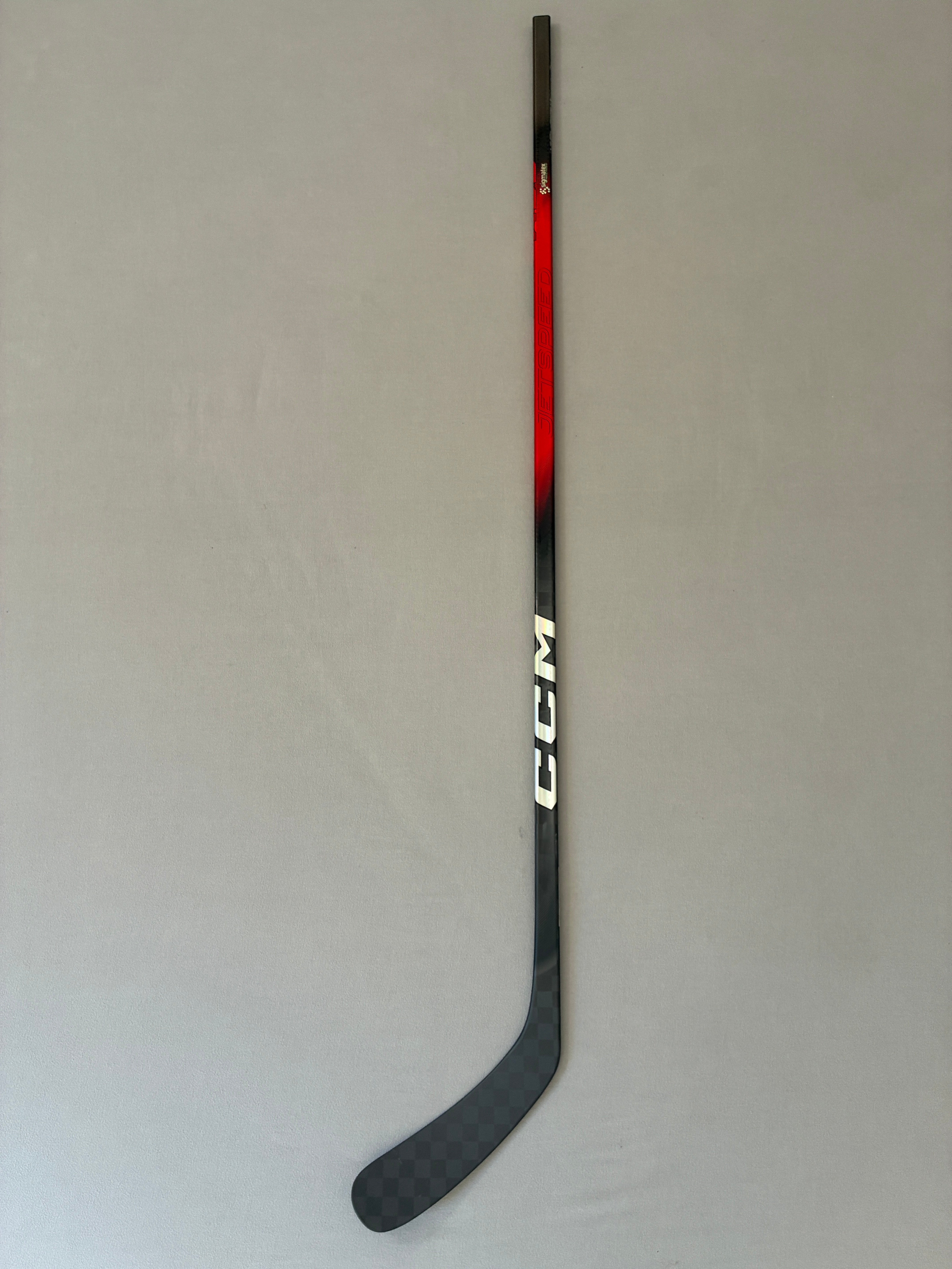 New 55 Flex P29 Senior CCM Ribcor Team (Jetspeed Dress) Right Hand Hockey Stick - Red
