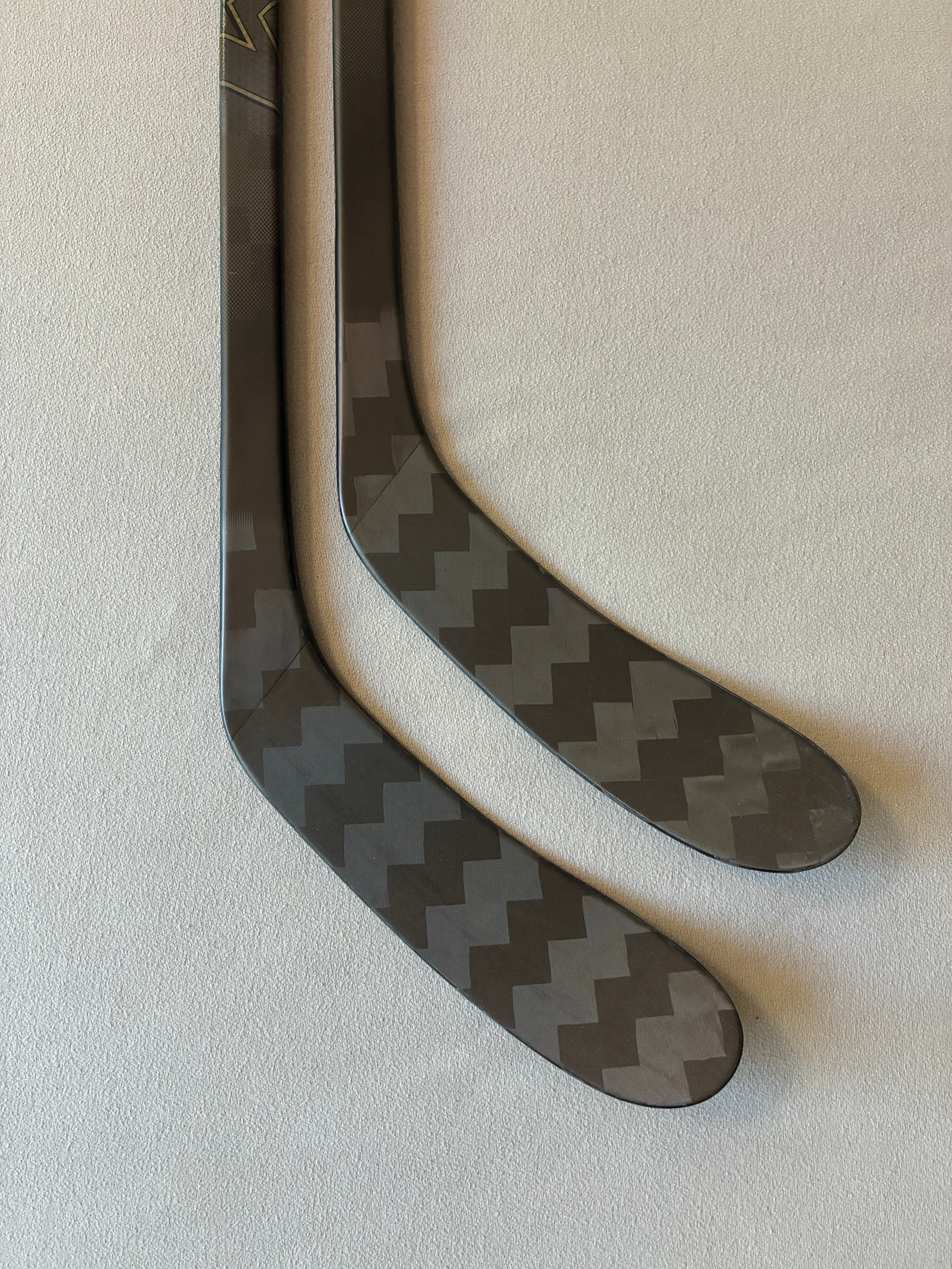 New 80 Flex P28 Senior CCM JetSpeed FT8 Pro (XF Ghost dress) Left Hand Hockey Stick