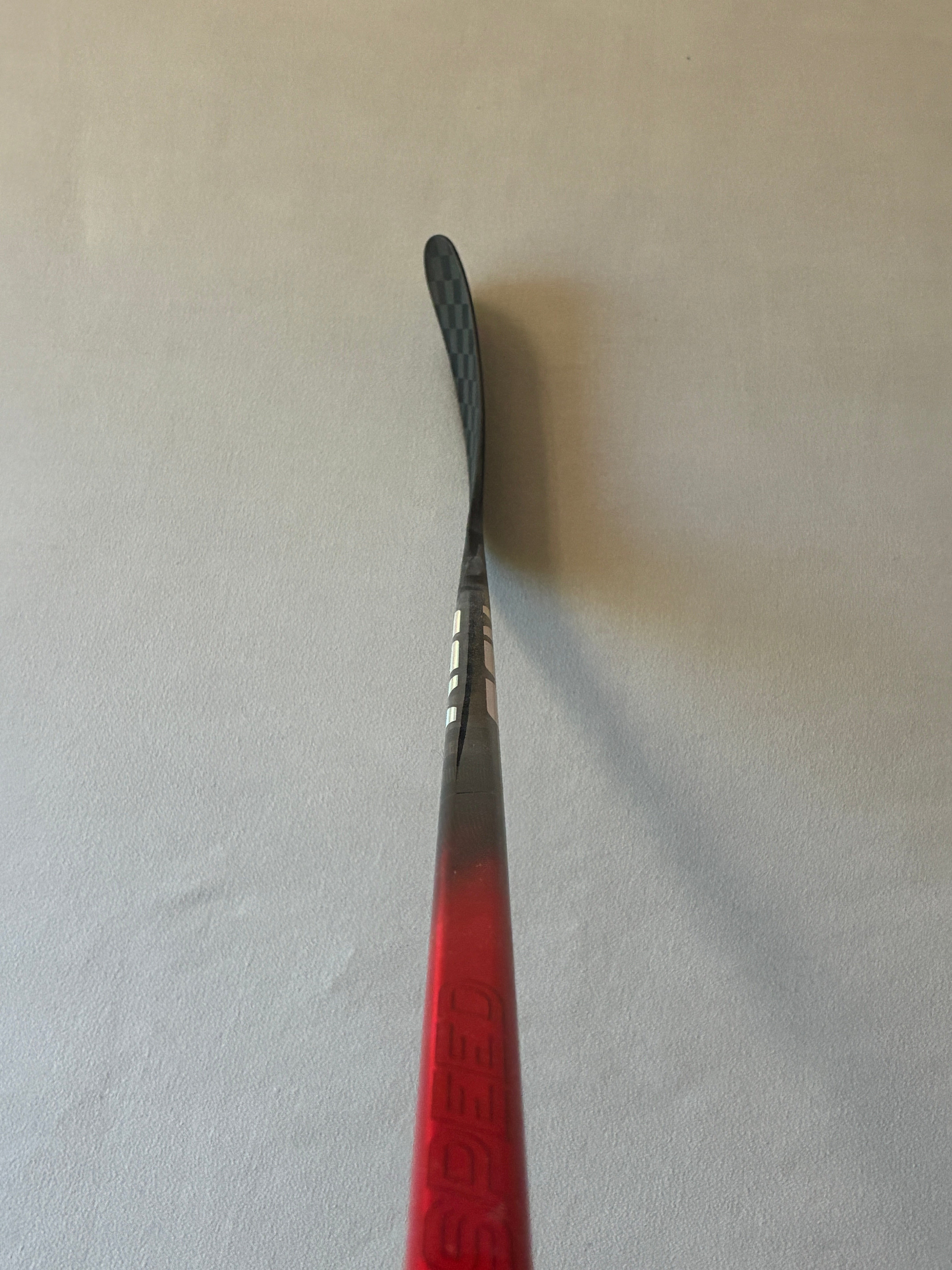 New 75 Flex P90TM Senior CCM Ribcor Team (Jetspeed dress) Right Hand Pro Stock Hockey Stick - Red