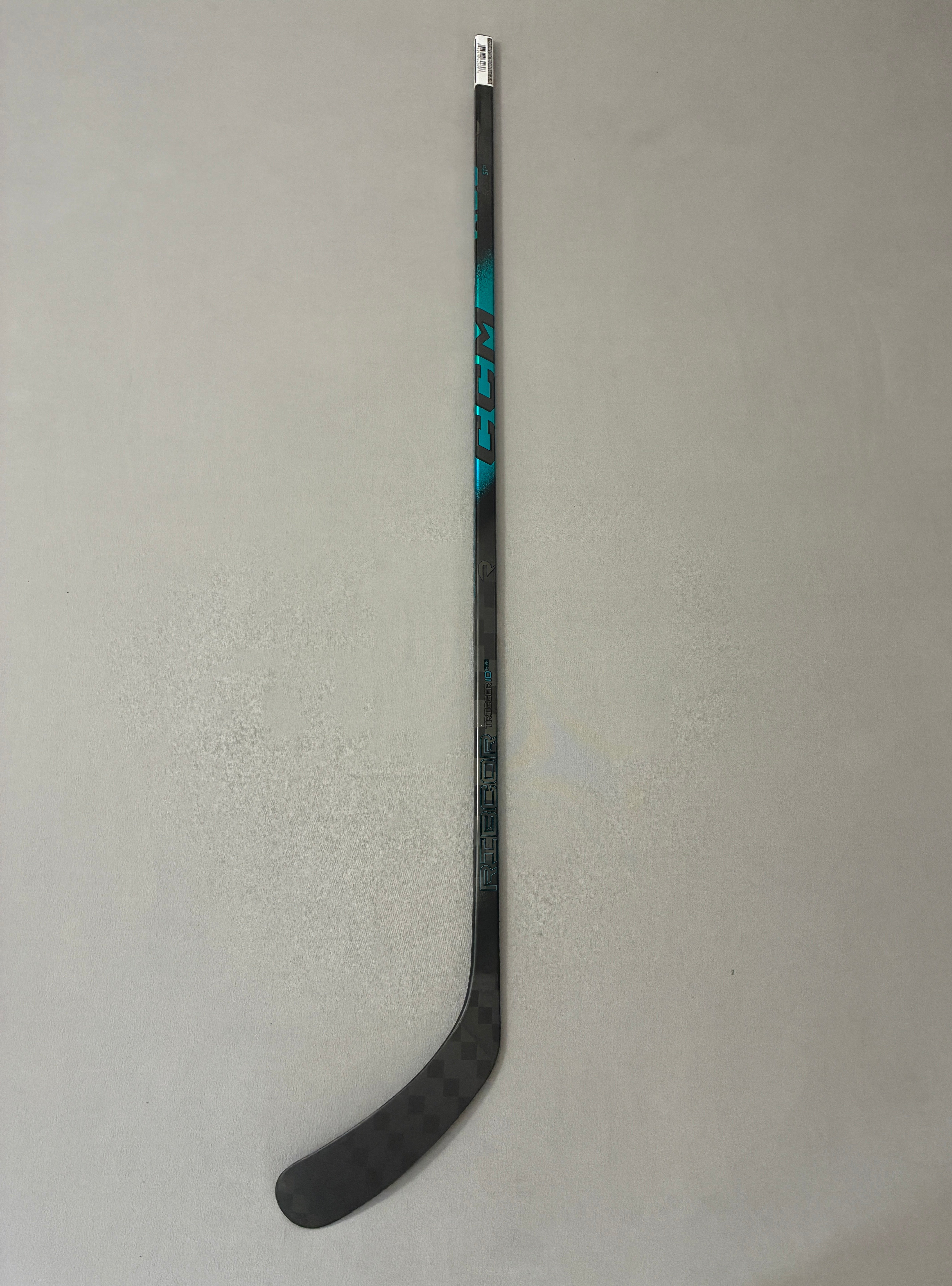 New 75 Flex P90 Senior CCM Ribcor Trigger 10 Pro Left Hand Pro Stock Hockey Stick - Turquoise