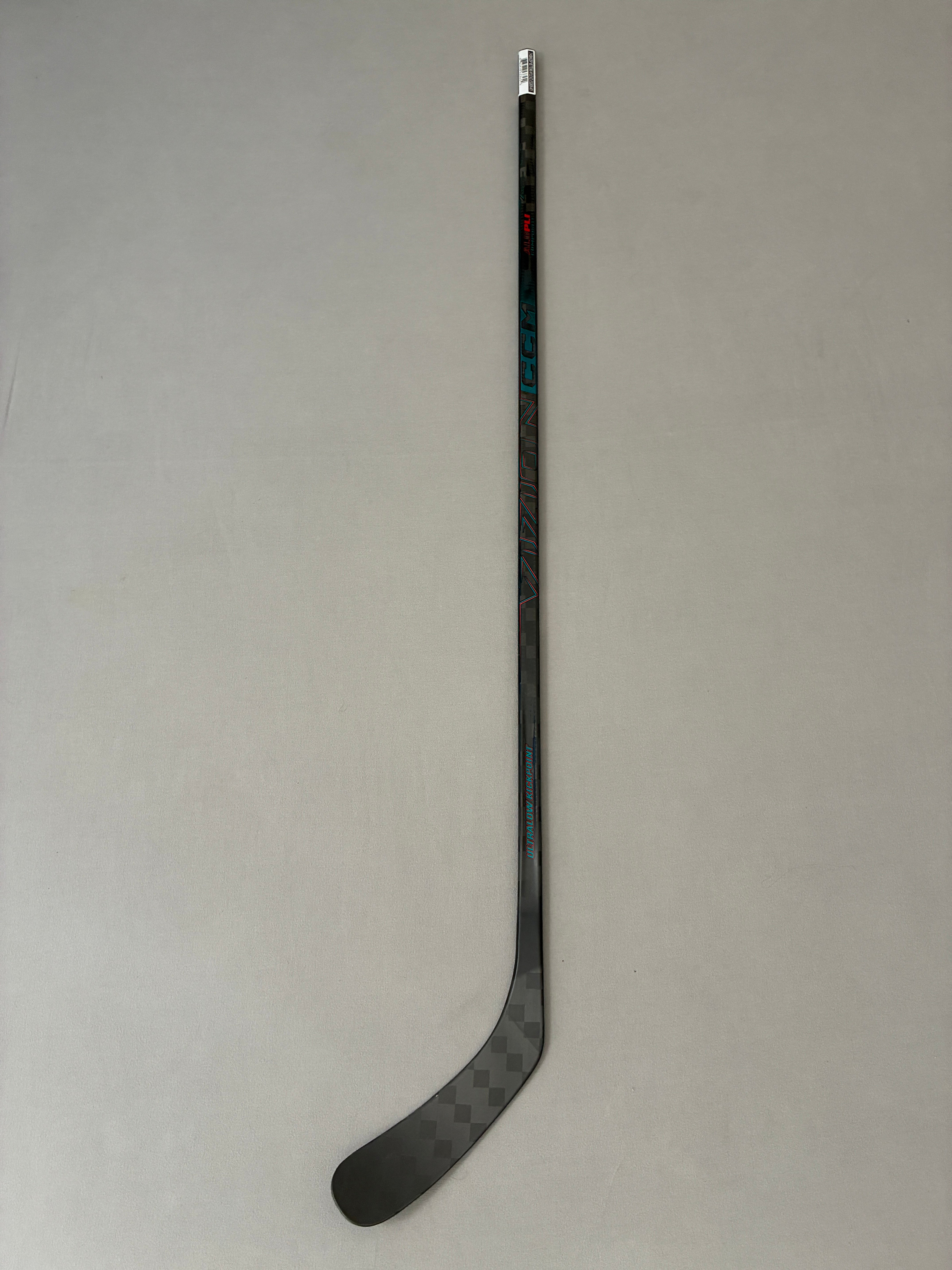 New 95 Flex P28 Senior CCM Vizion Right Hand Pro Stock Hockey Stick