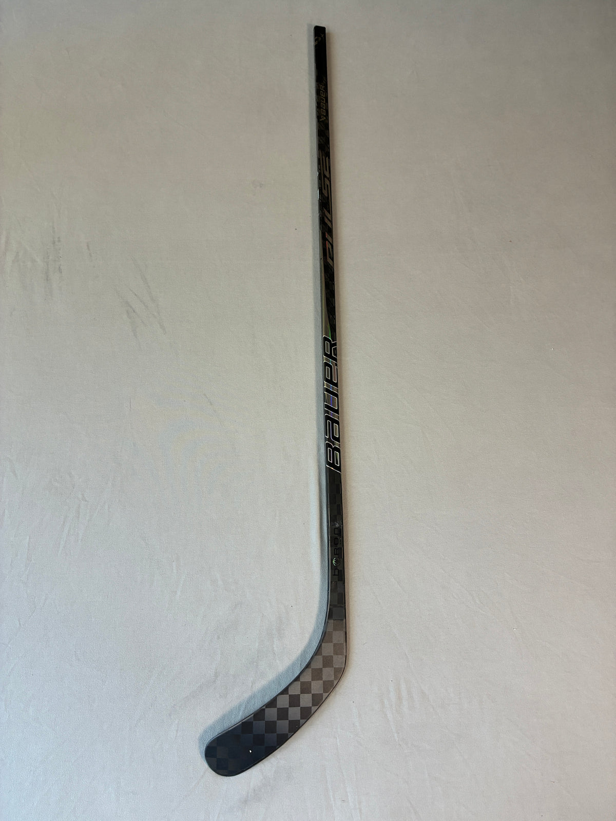 Like New 65 Flex P92 Senior Bauer Pulse Left Hand Pro Stock Hockey Stick - Black