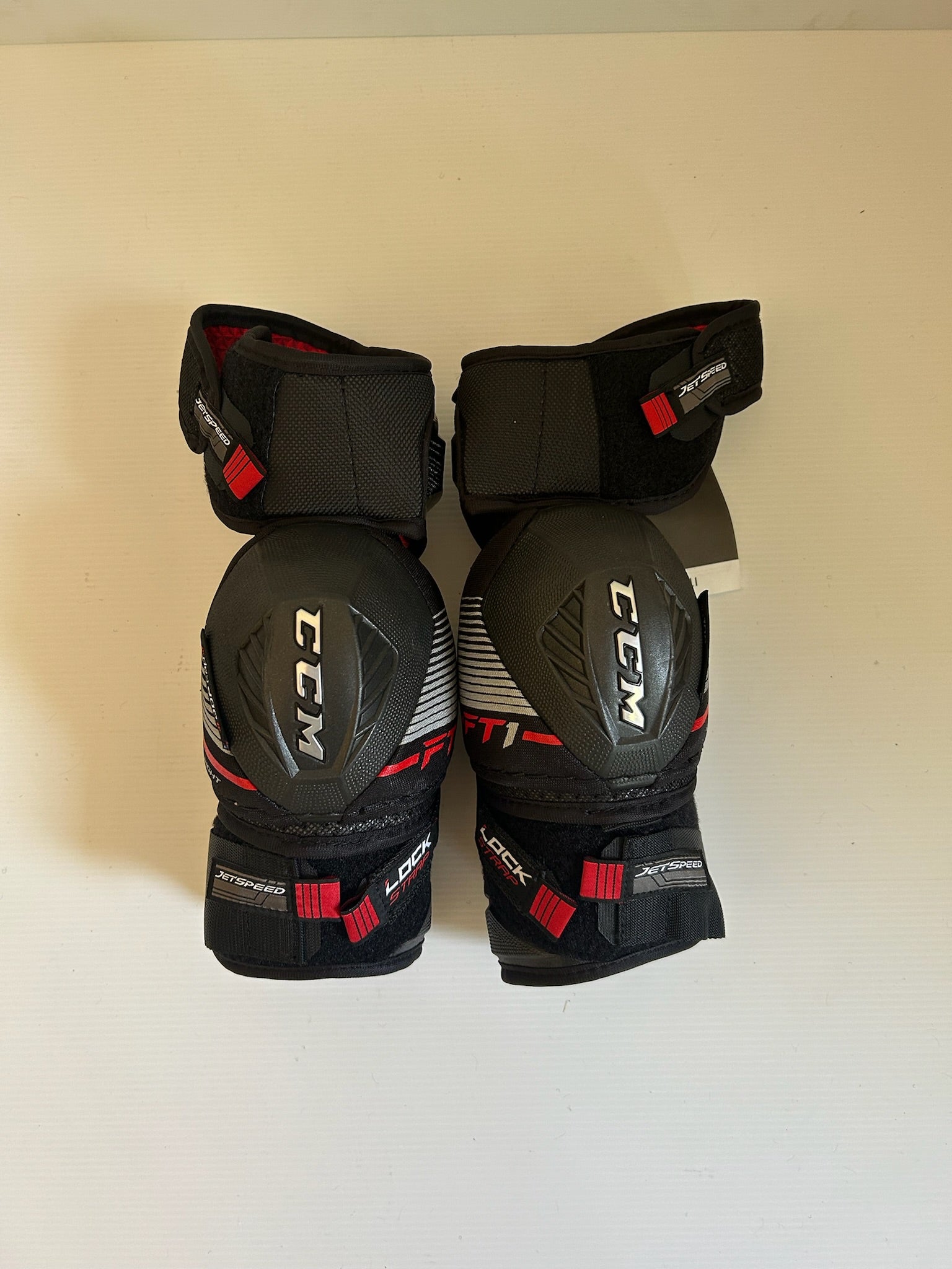 New Senior CCM Jetspeed FT1 Elbow Pads