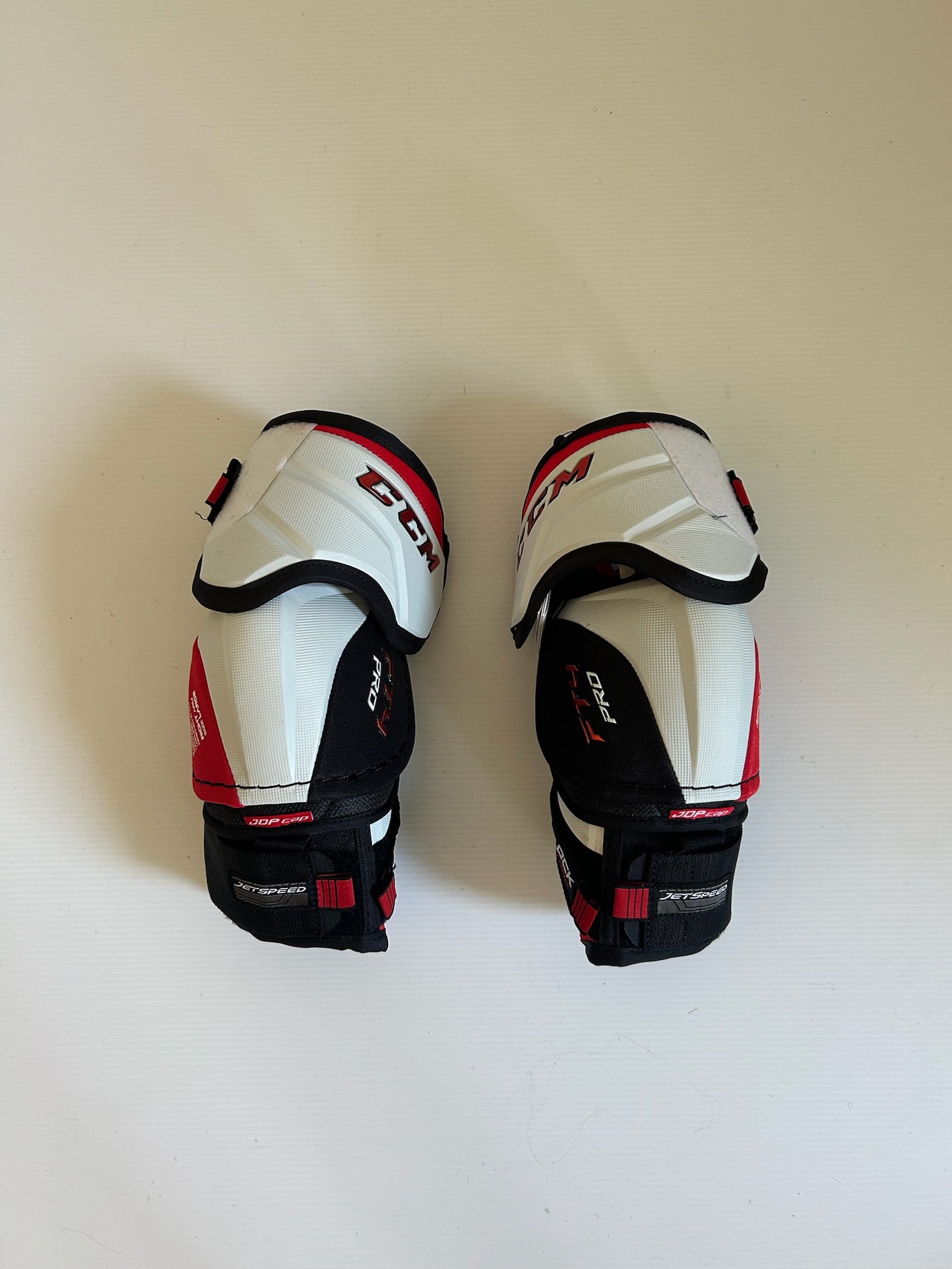 New Senior Large CCM Jetspeed FT4 Pro Elbow Pads
