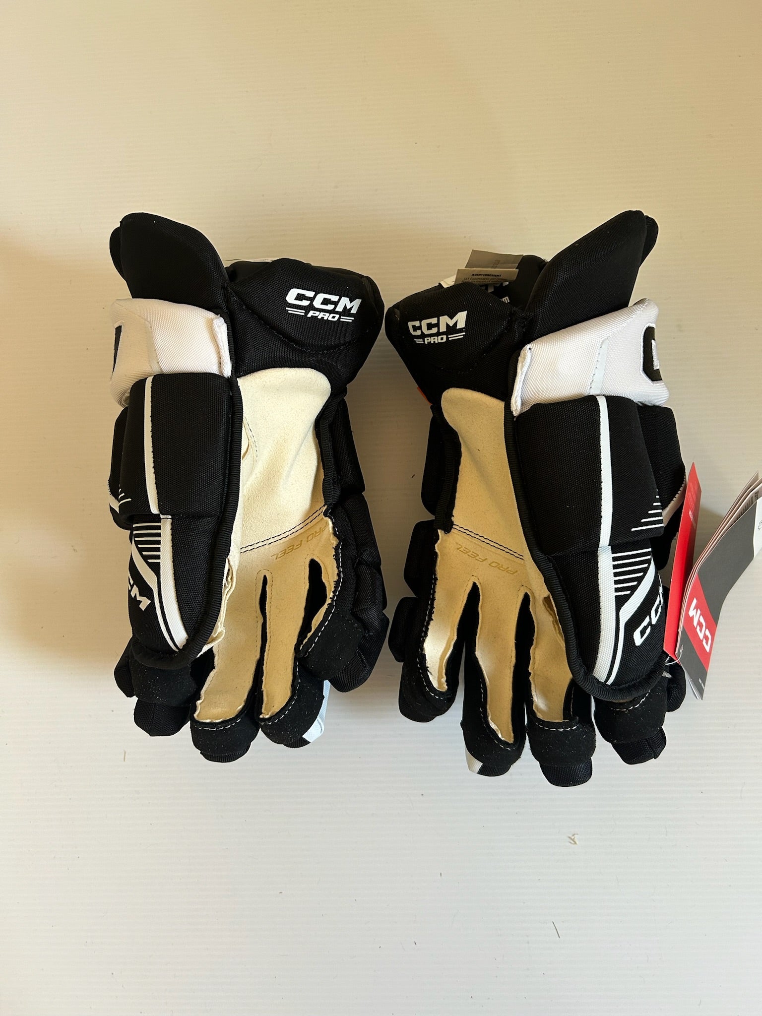 New CCM HGPJSXP 14" Pro Stock Hockey Gloves - Black/White