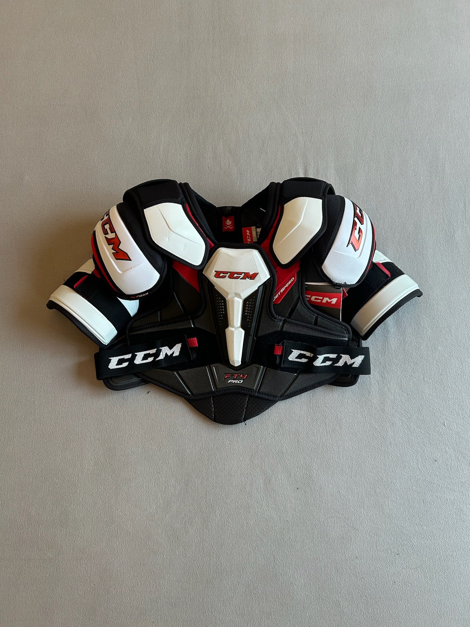 New CCM Jetspeed Senior Large FT4 Pro Shoulder Pads