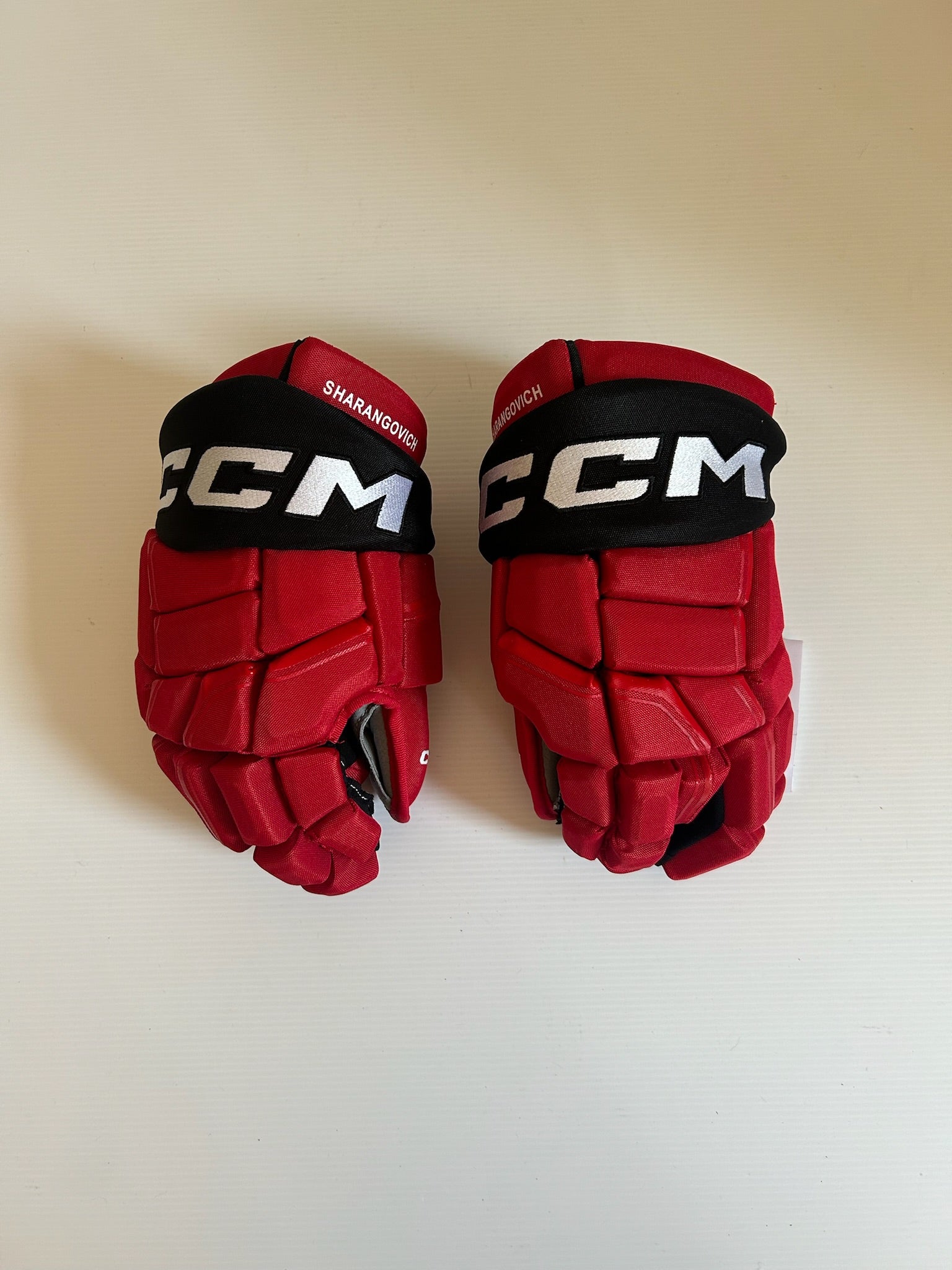 New CCM HGQL 14" Hockey Gloves 14" - Red/Black