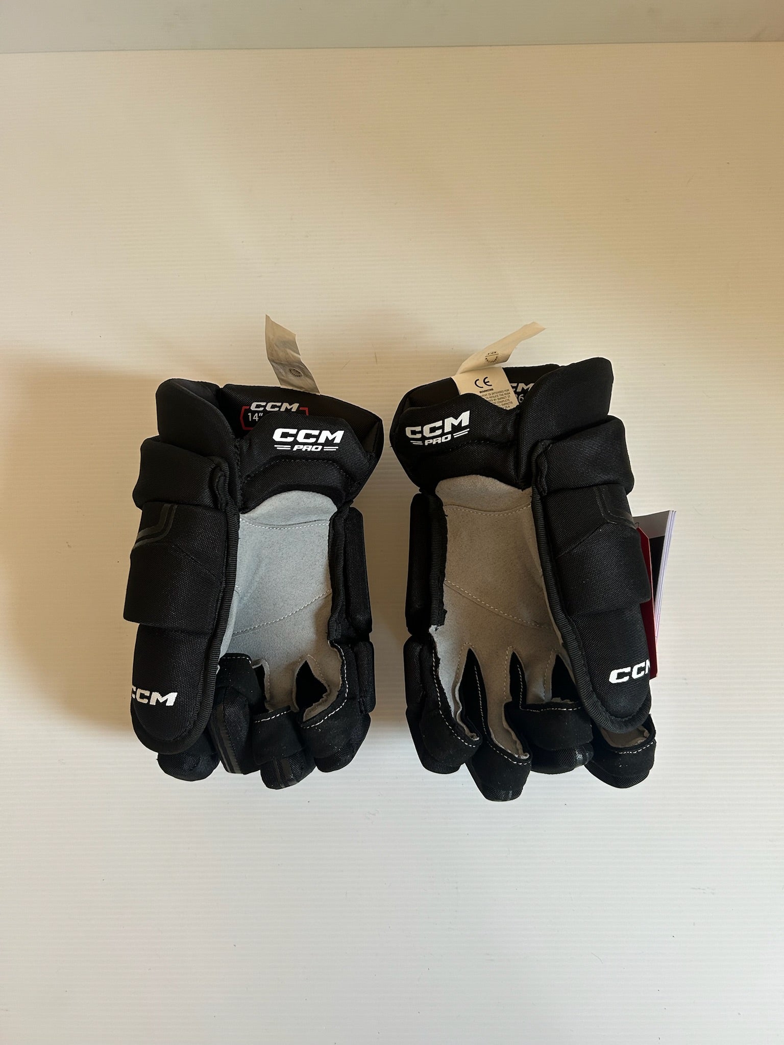 New CCM HGQL 14" Hockey Gloves 14" - Black