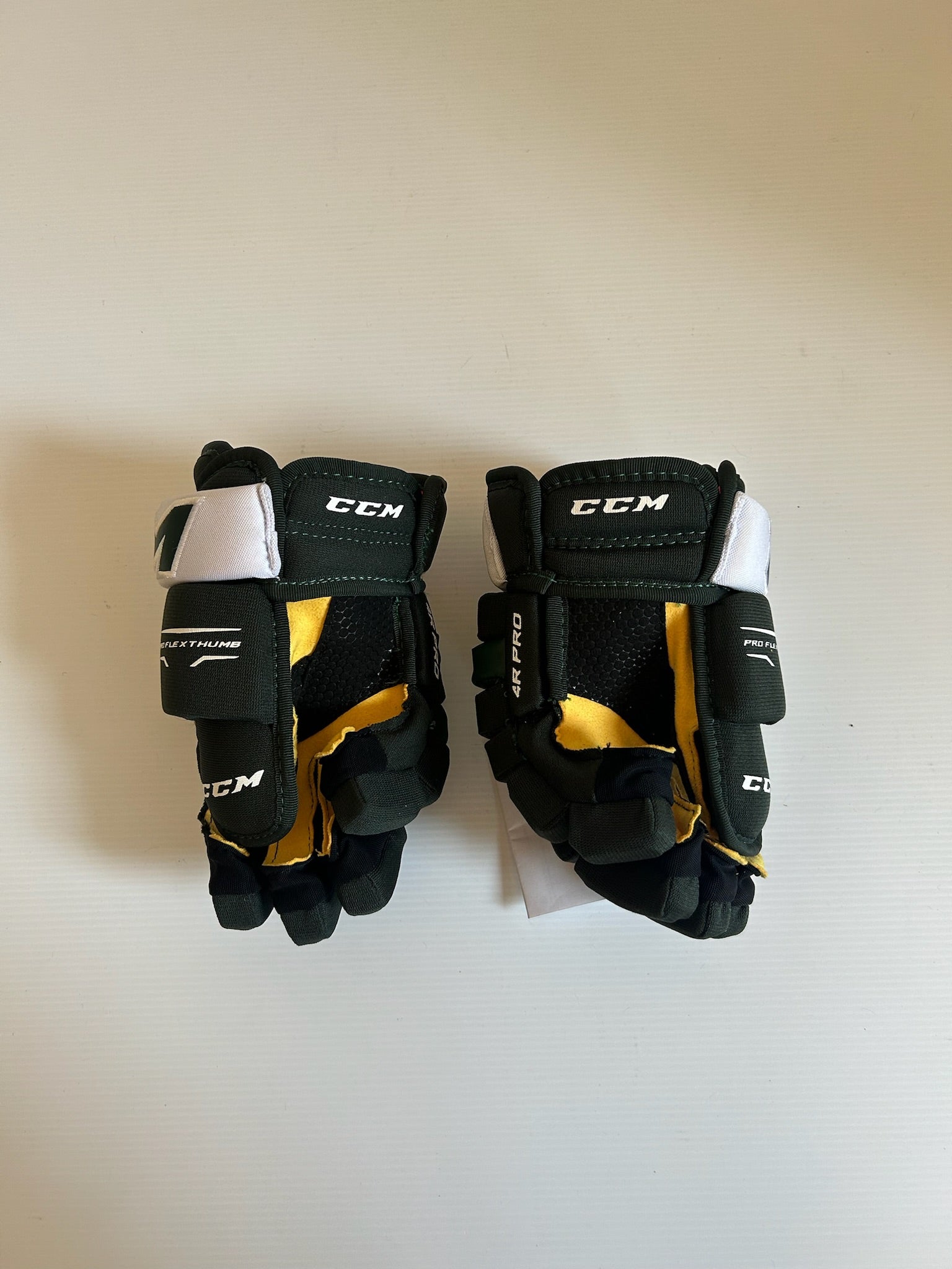 New CCM HG4PRO 11" Hockey Gloves - Green/White