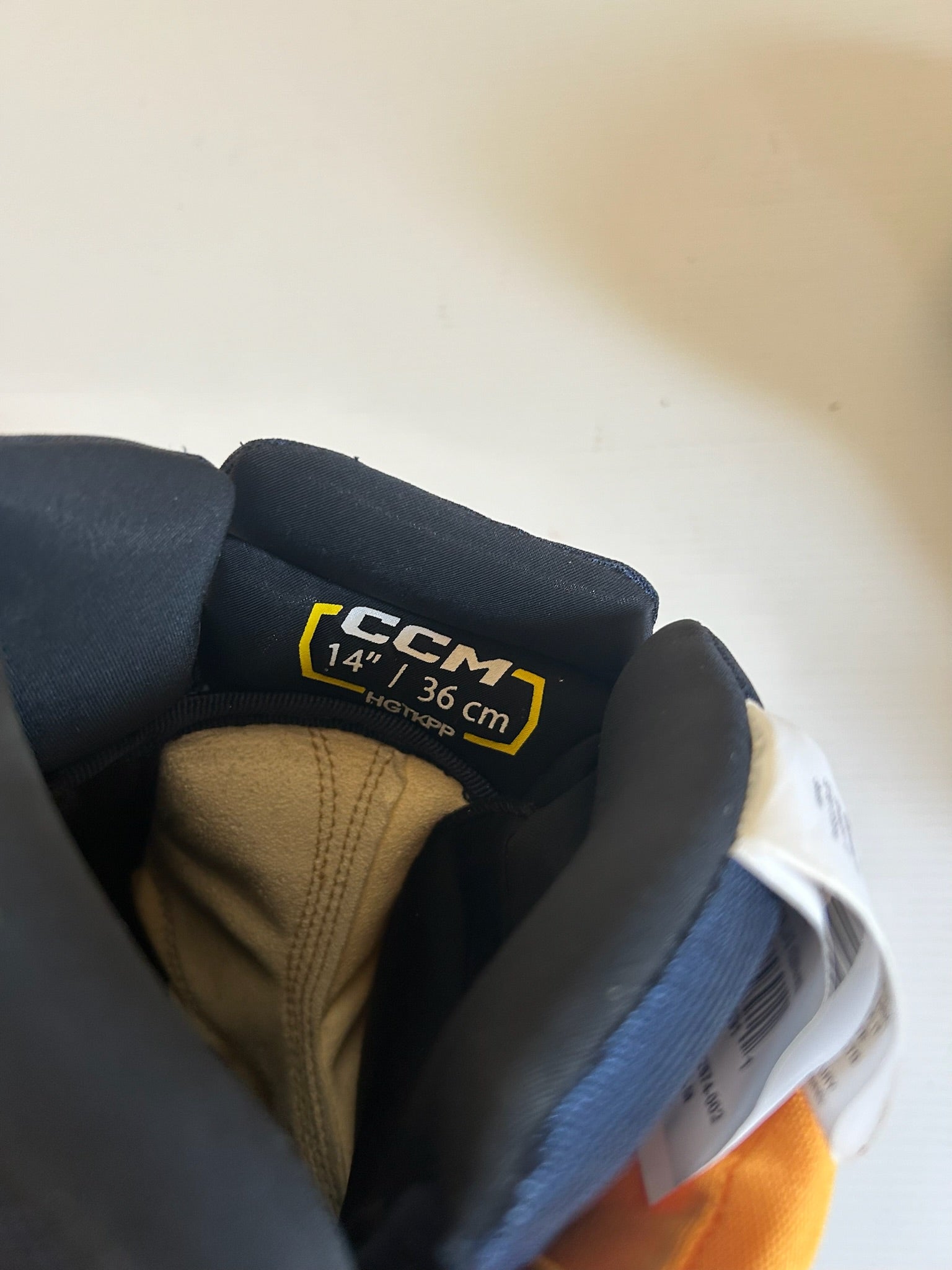New CCM HGTKPP 14" Hockey Pro Stock Gloves - Navy/Gold