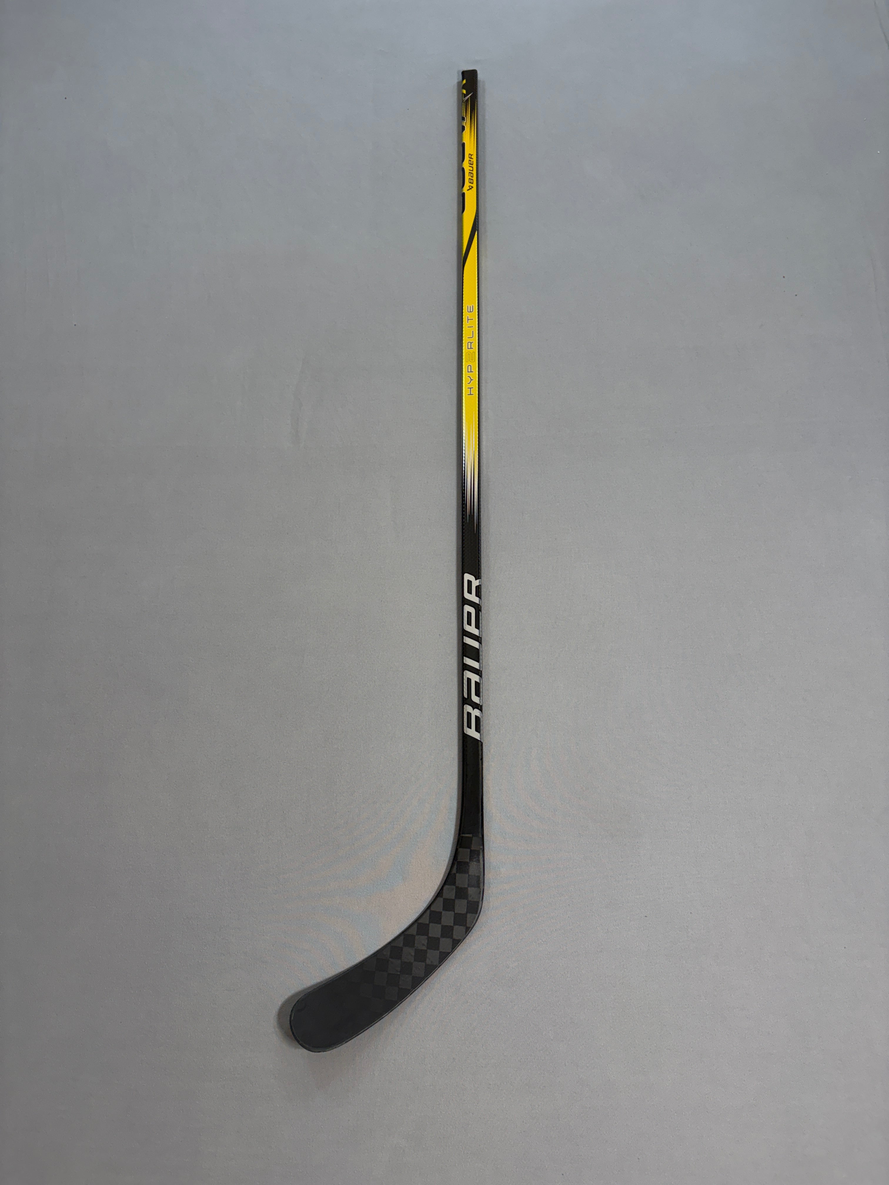 New 77 Flex P92 Senior Bauer Vapor Hyperlite 2 Right Hand Pro Stock Hockey Stick - Gold