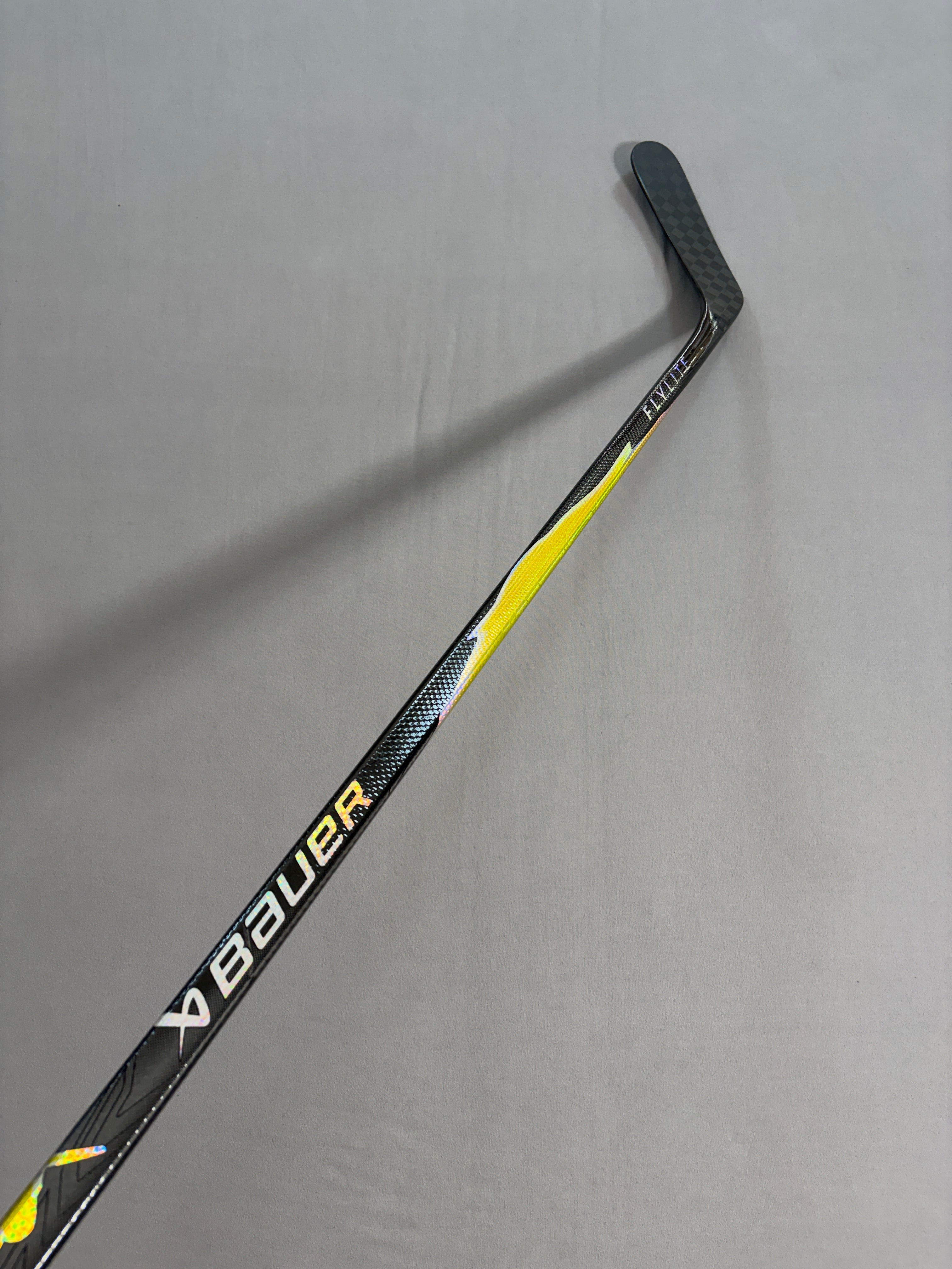 New 77 Flex P92M Senior Bauer Vapor League (Flylite dress) Left Hand Pro Stock Hockey Stick - Gold