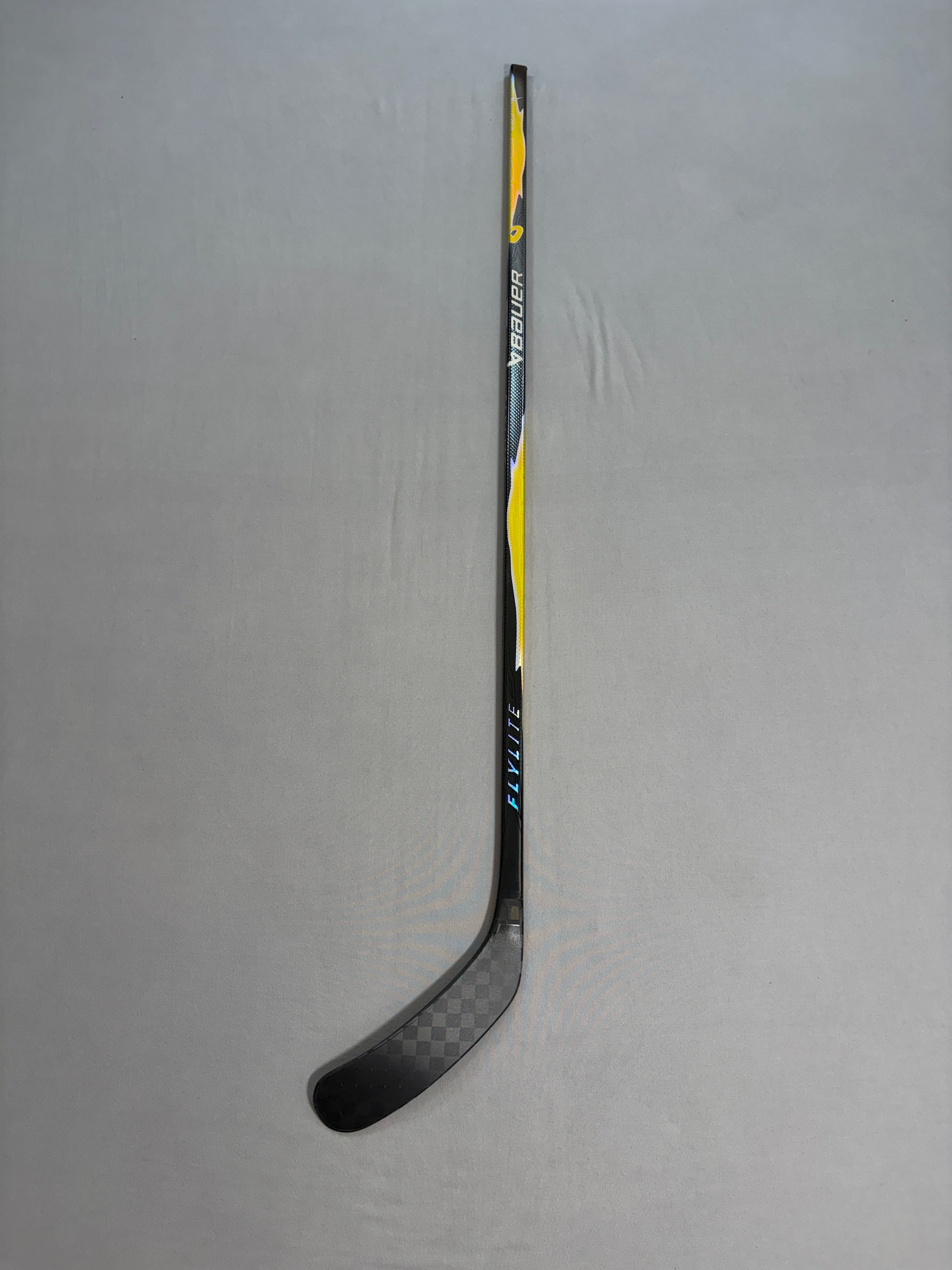 New 77 Flex P92M Senior Bauer Vapor League (Flylite dress) Left Hand Pro Stock Hockey Stick - Gold