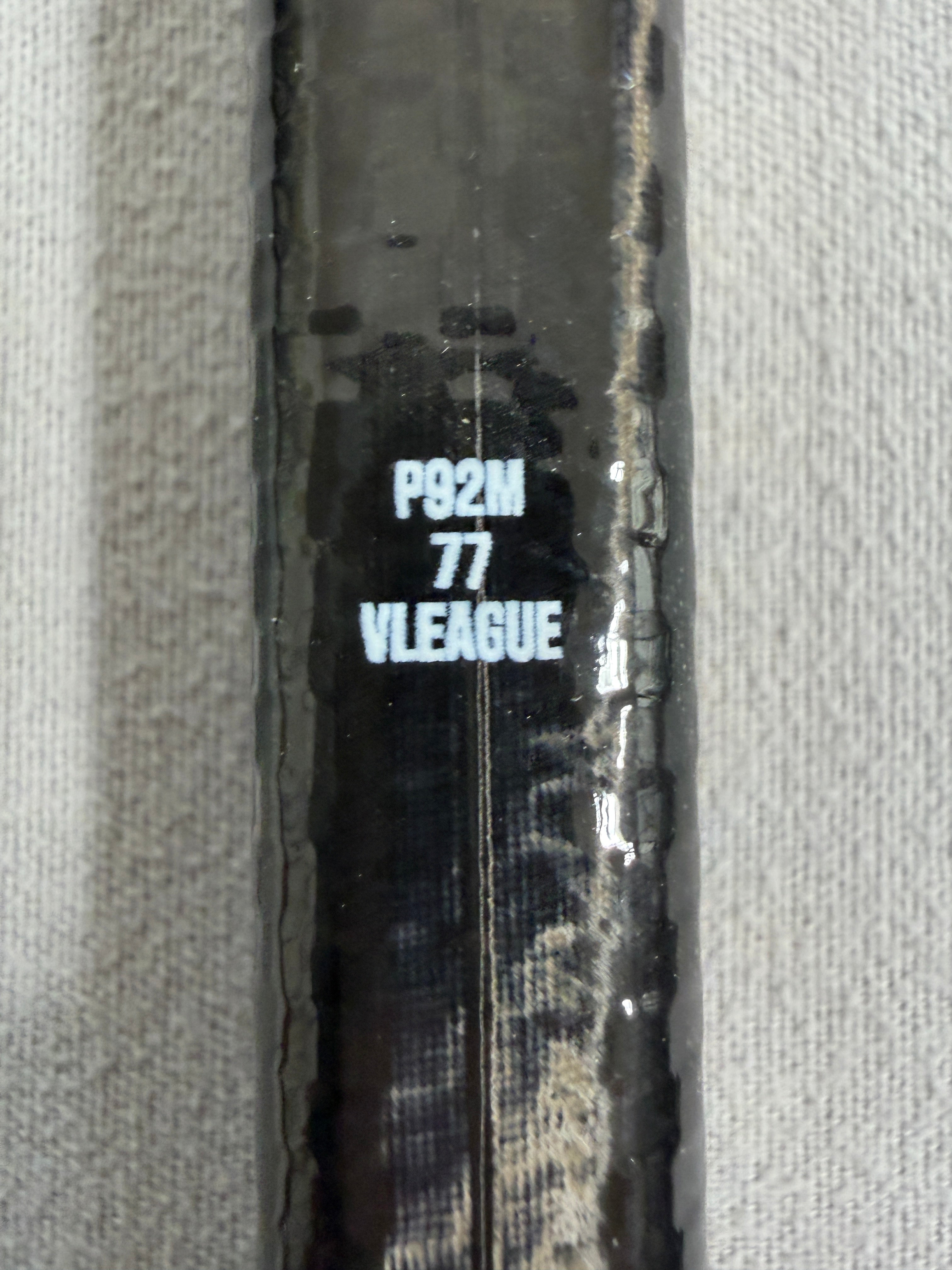 New 77 Flex P92M Senior Bauer Vapor League (Flylite dress) Left Hand Pro Stock Hockey Stick - Gold