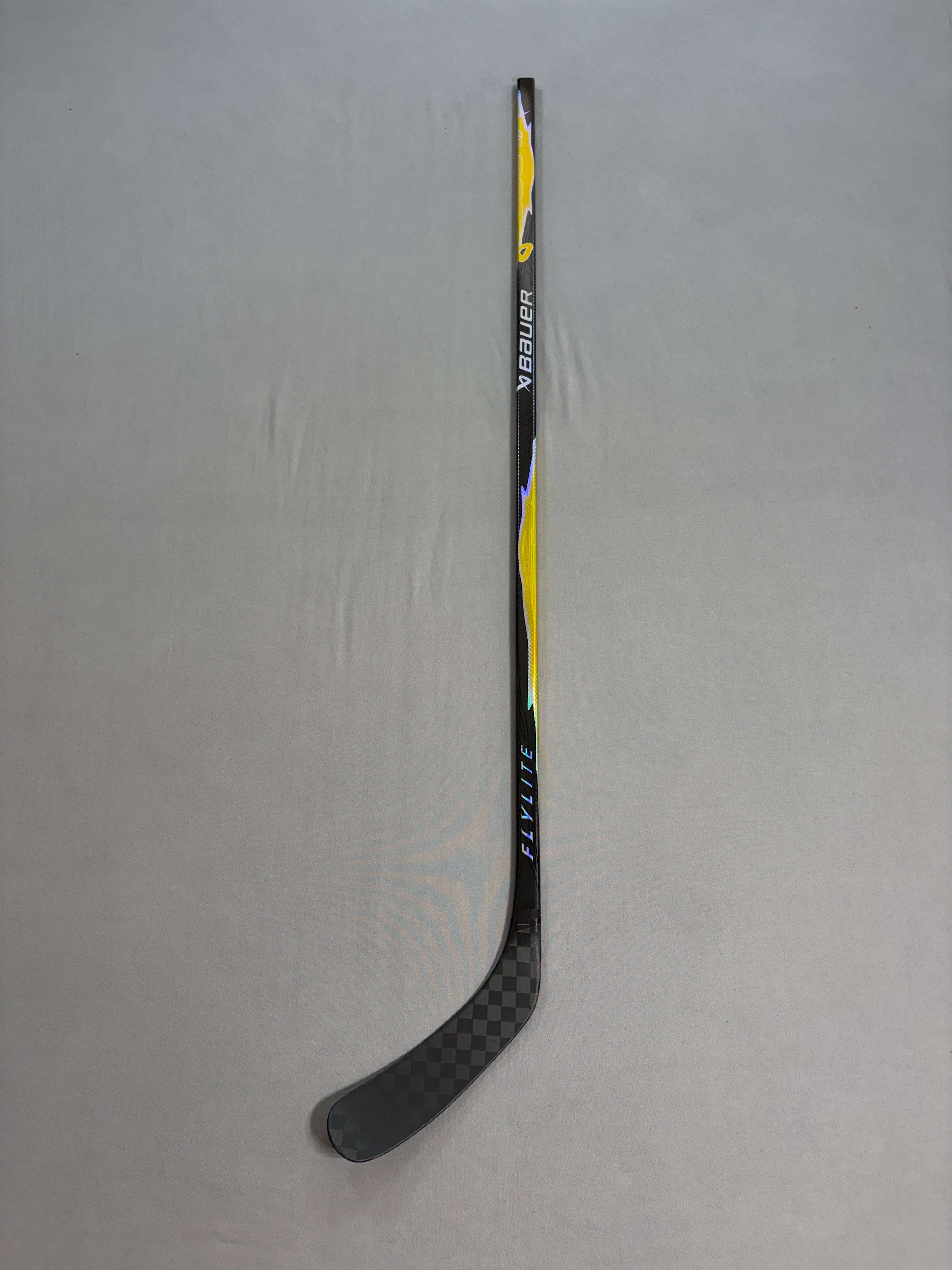 New 70 Flex P90TM Senior Bauer Vapor League (Flylite dress) Right Hand Hockey Stick - Gold