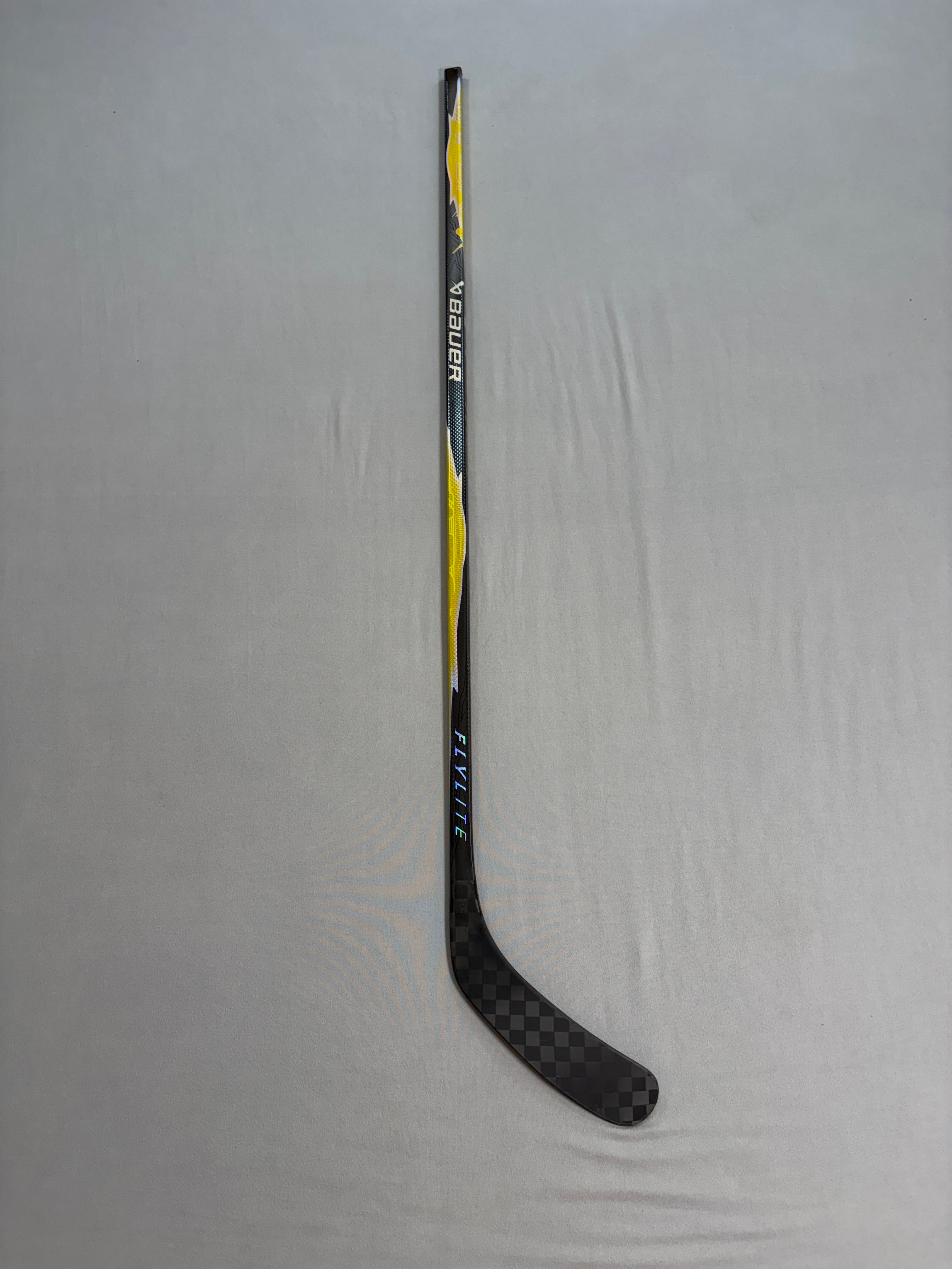 New 70 Flex P90TM Senior Bauer Vapor League (Flylite dress) Right Hand Hockey Stick - Gold