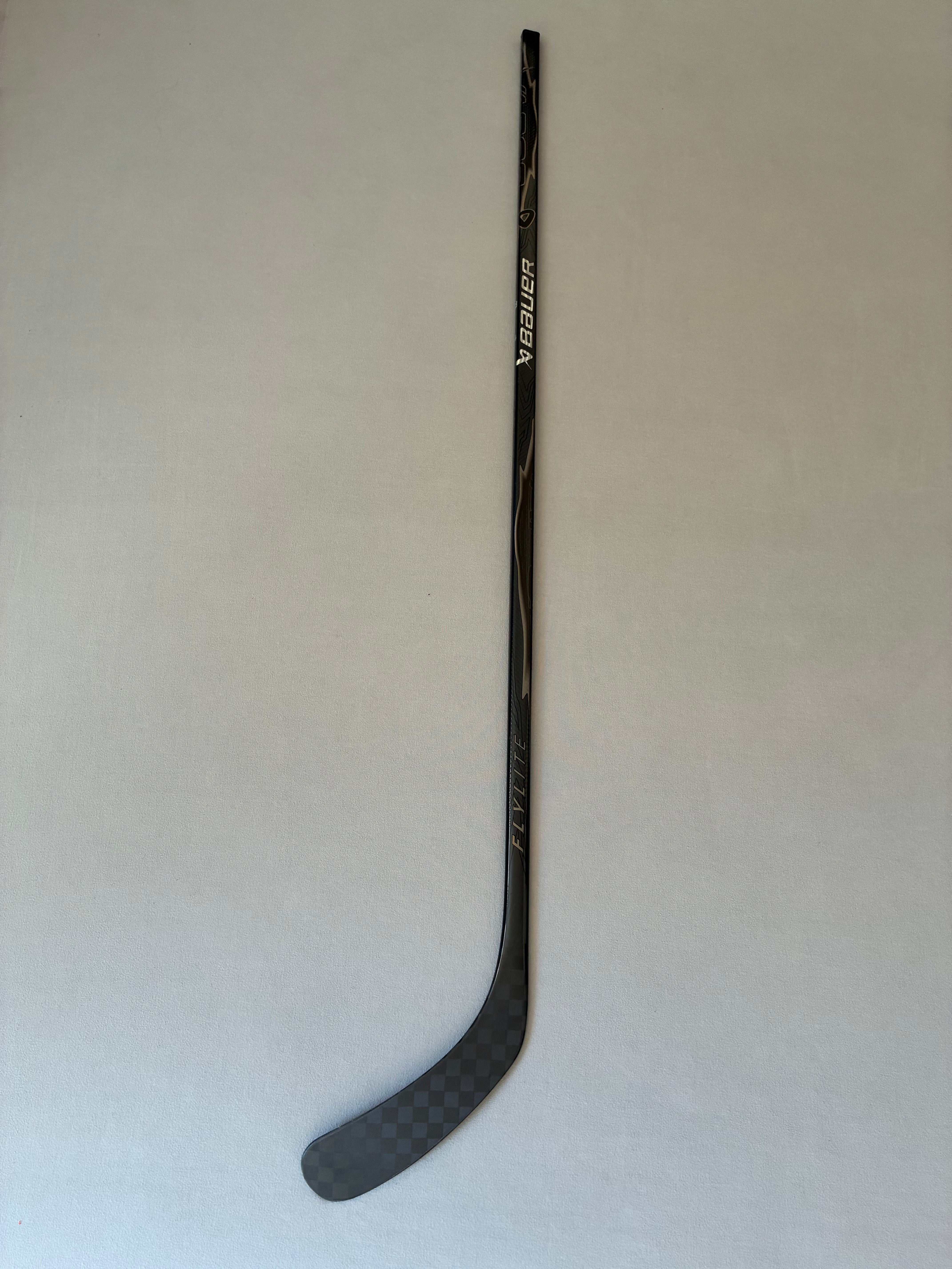 New 77 Flex P92 Senior Bauer Vapor League (Flylite dress) Left Hand Pro Stock Hockey Stick - Black