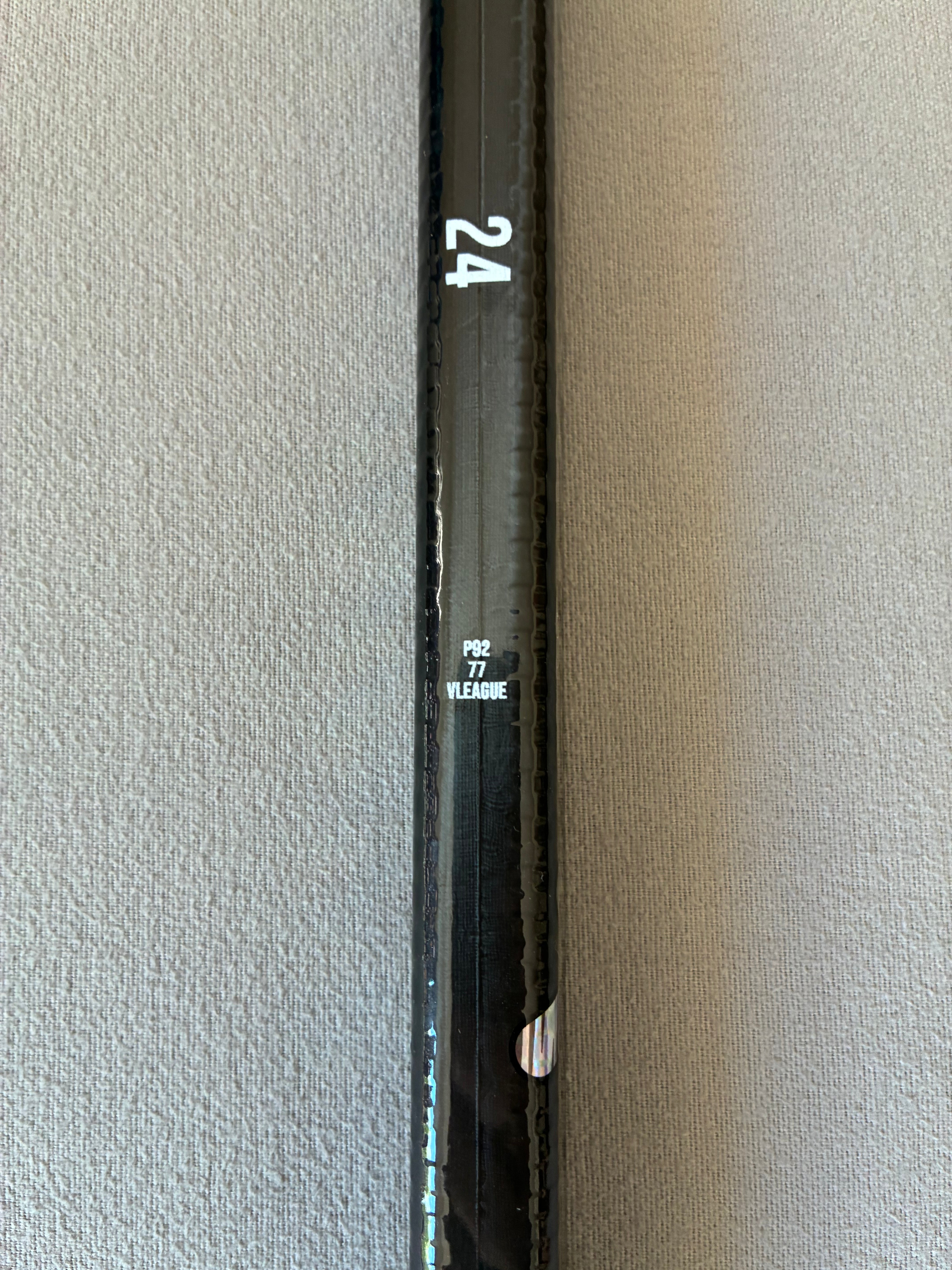 New 77 Flex P92M Senior Bauer Vapor League (Flylite dress) Left Hand Pro Stock Hockey Stick - Black