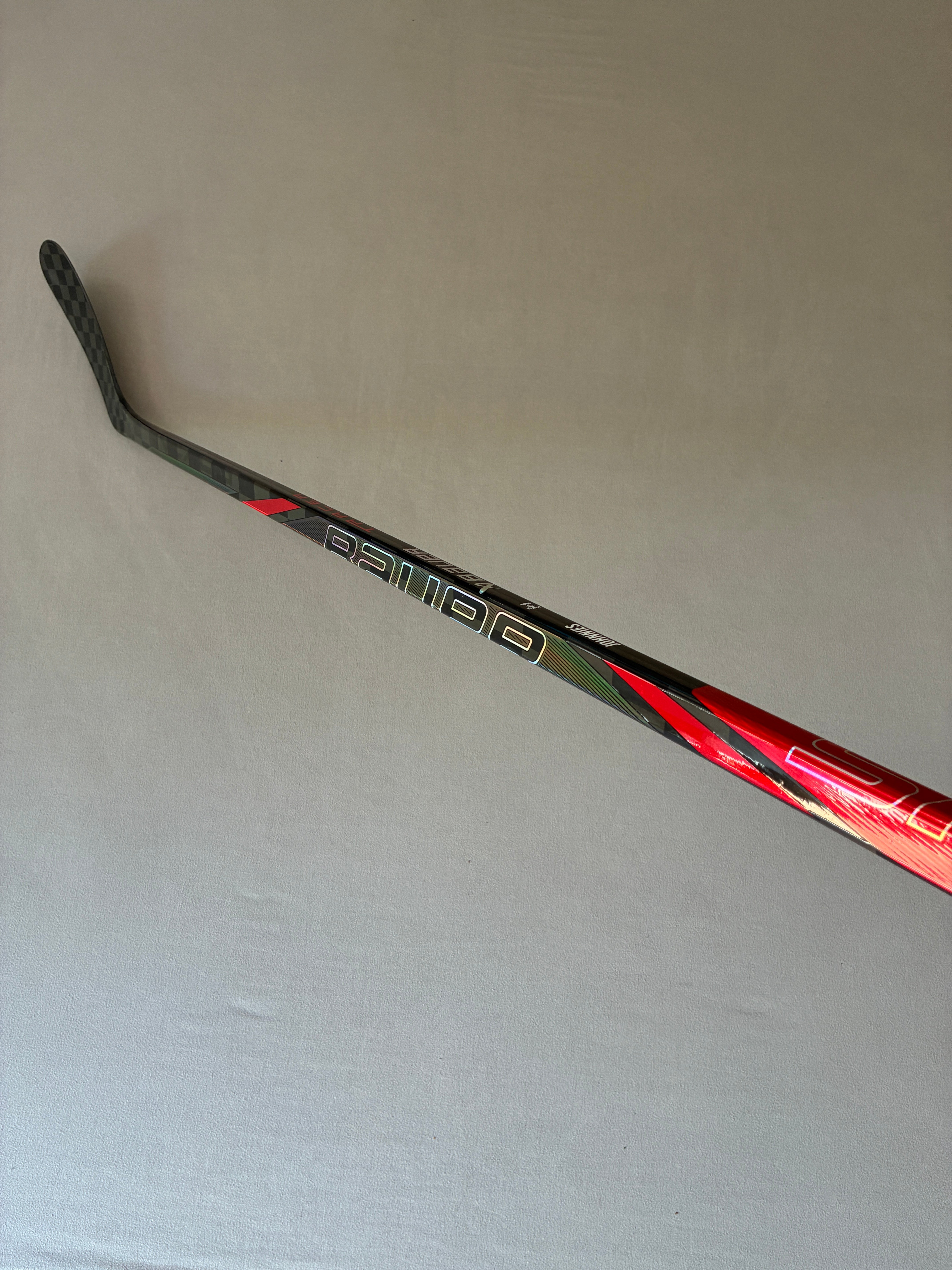 New 77 Flex P92 Senior Bauer Tracer Right Hand Pro Stock Hockey Stick - Red