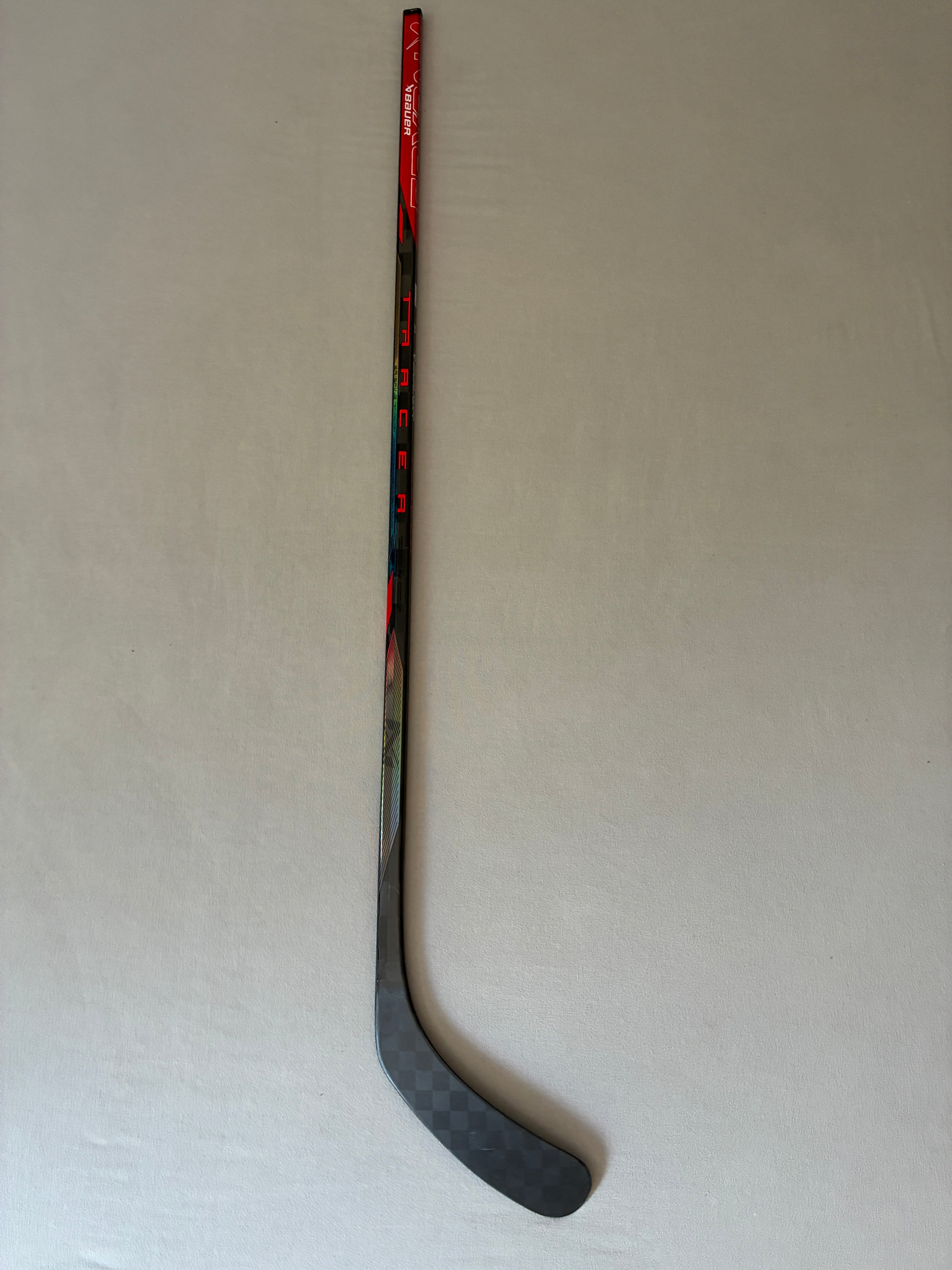New 77 Flex P92 Senior Bauer Tracer Right Hand Pro Stock Hockey Stick - Red