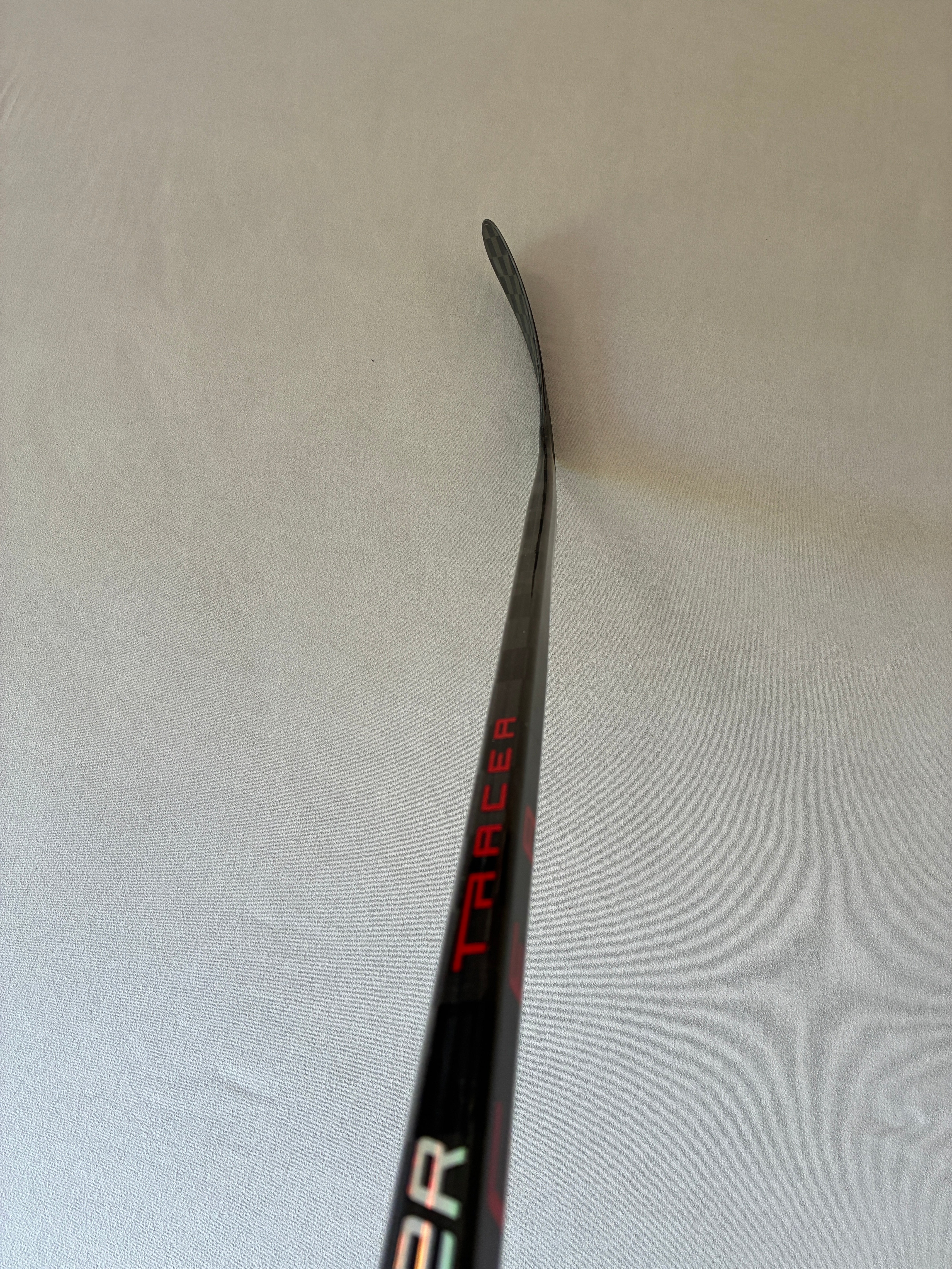 New 77 Flex P92 Senior Bauer Tracer Right Hand Pro Stock Hockey Stick - Red