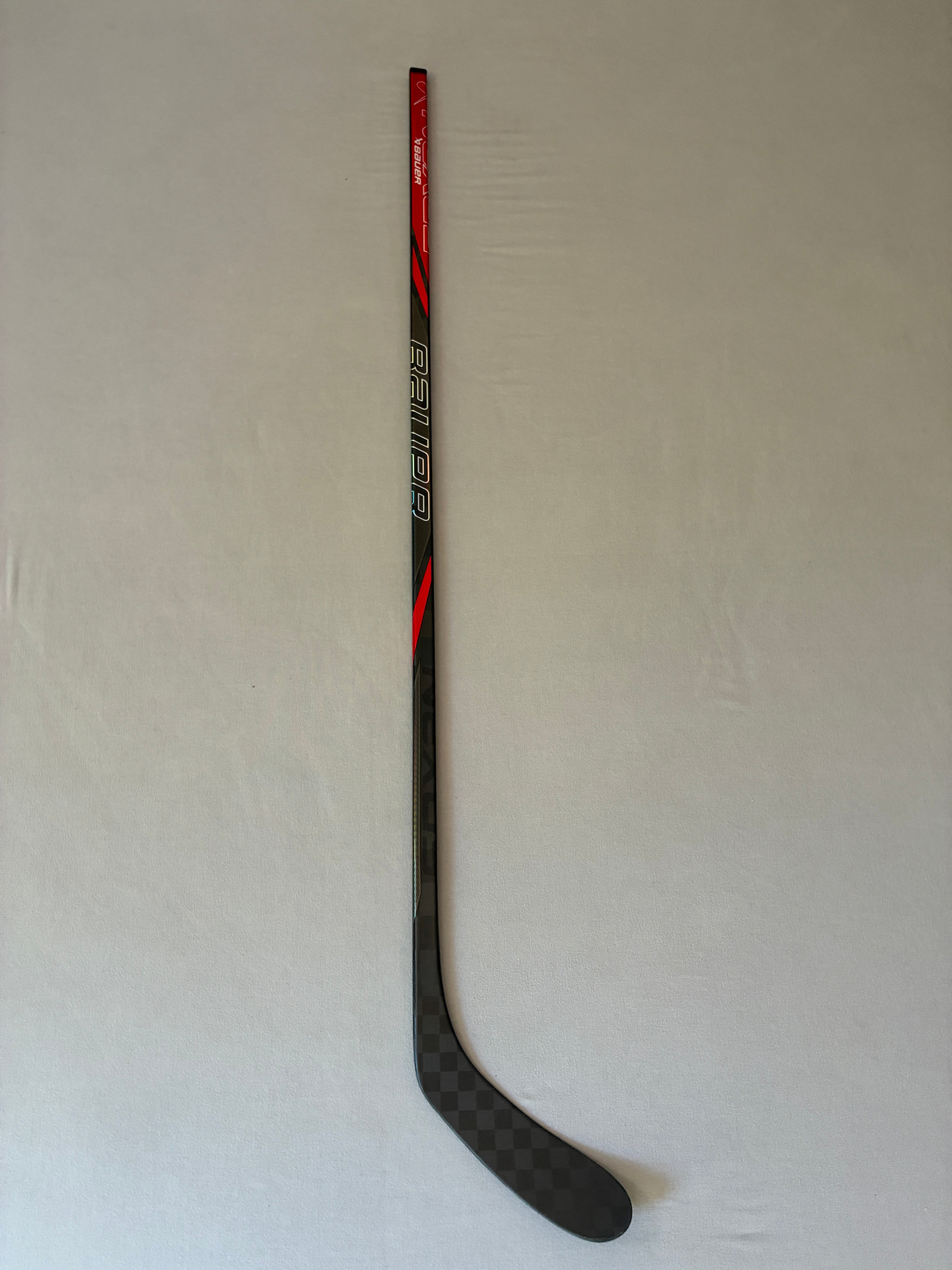 New 77 Flex P28 Senior Bauer Tracer Left Hand Pro Stock Hockey Stick - Red