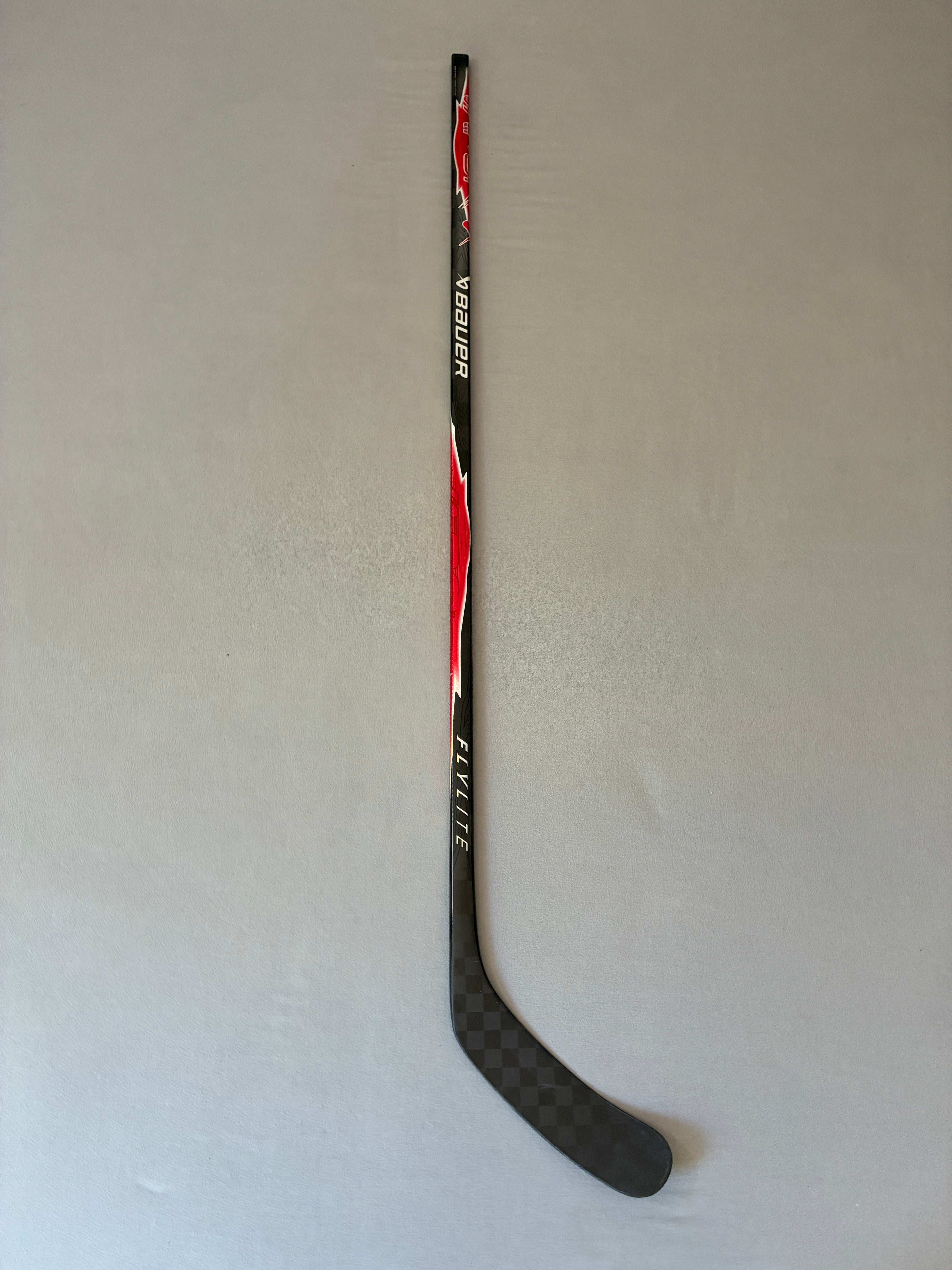 New 77 Flex P90TM Senior Bauer Flylite Left Hand Pro Stock Hockey Stick - Red