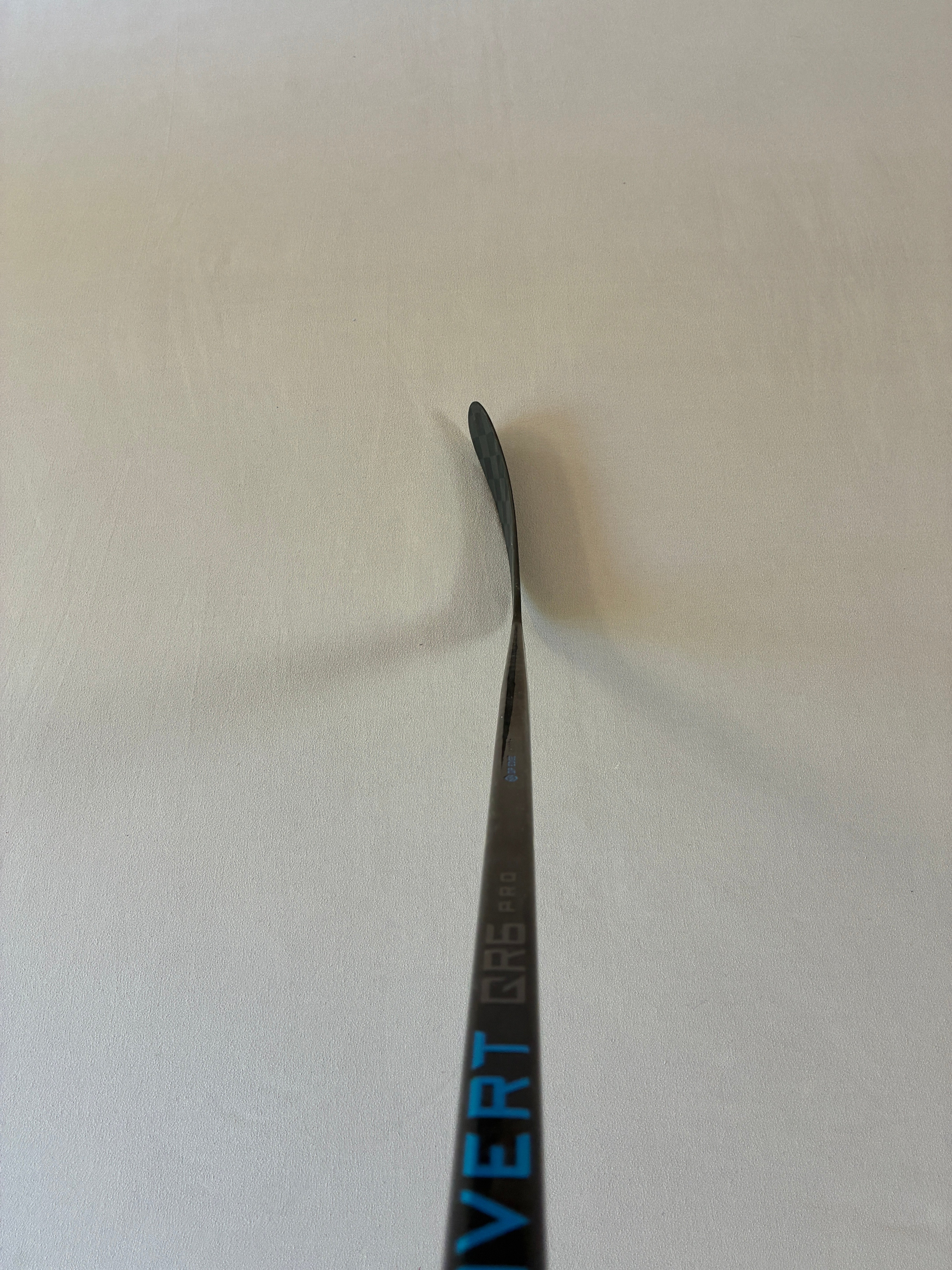 New 85 Flex W03 Senior Warrior Covert QR6 Pro Stock Hockey Stick - Blue