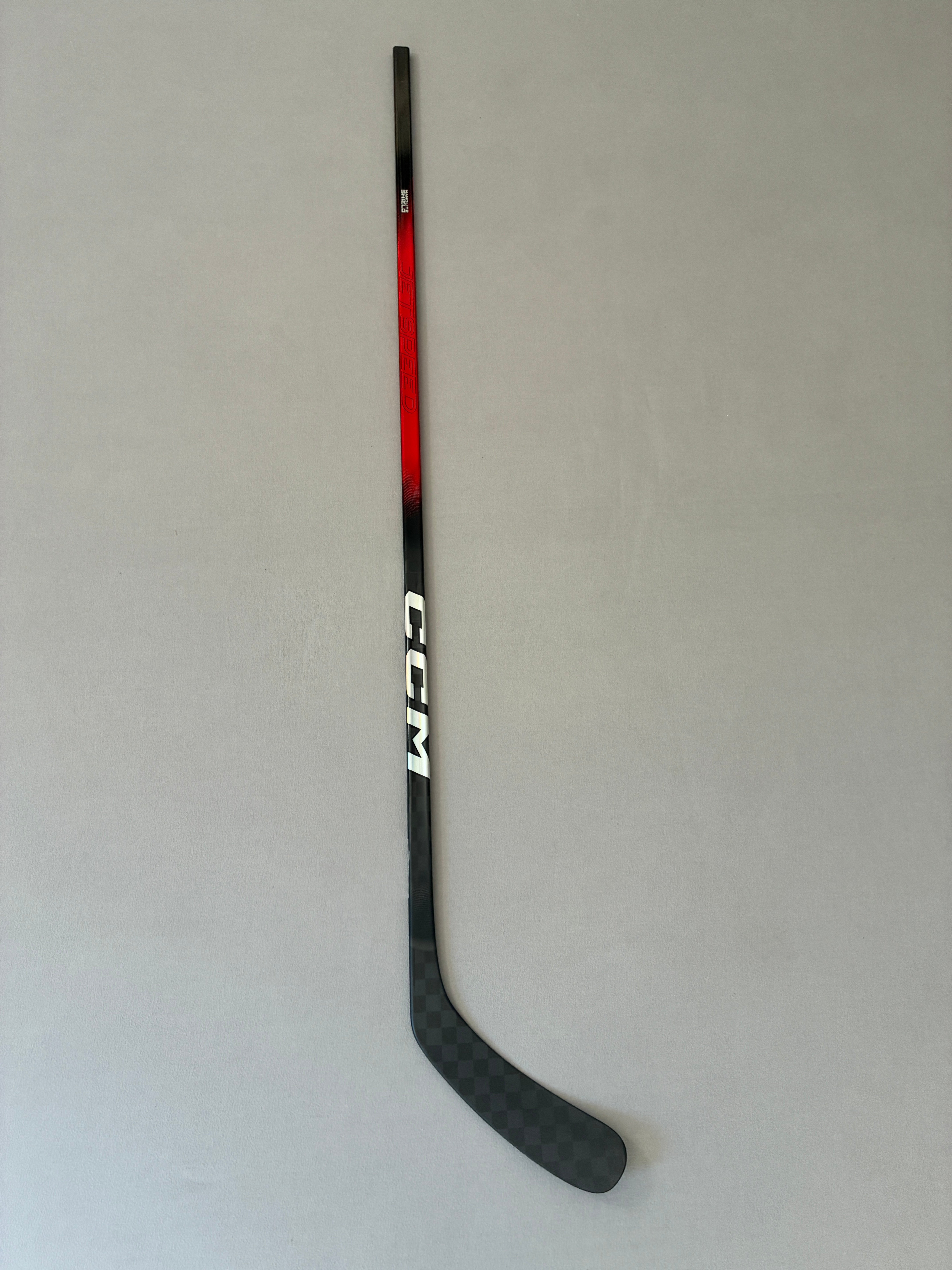 New 65 Flex P29 Senior CCM Ribcor Team (Jetspeed dress) Left Hand Hockey Stick - Red