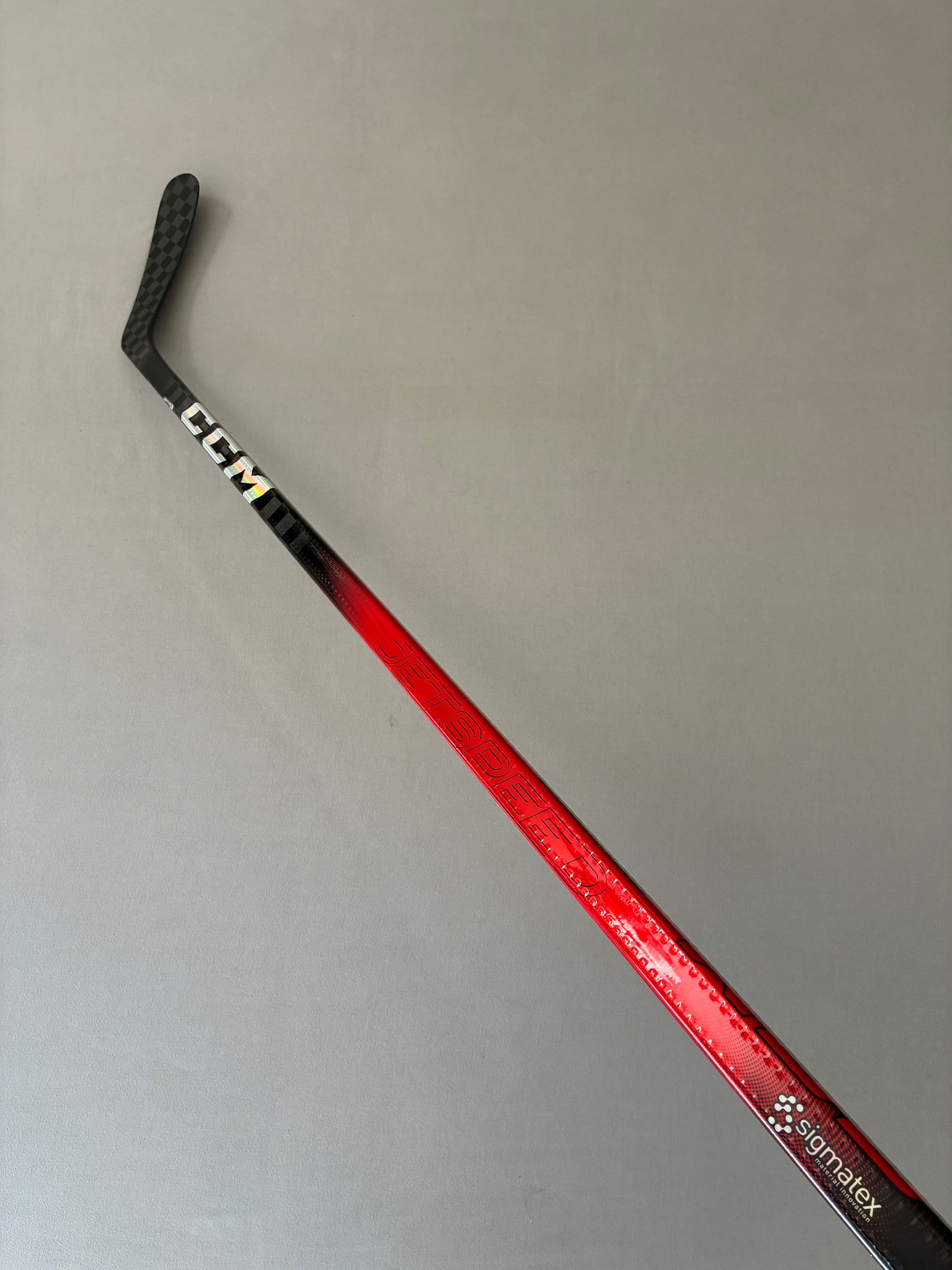 New 55 Flex P29 Senior CCM Ribcor Team (Jetspeed Dress) Right Hand Hockey Stick - Red