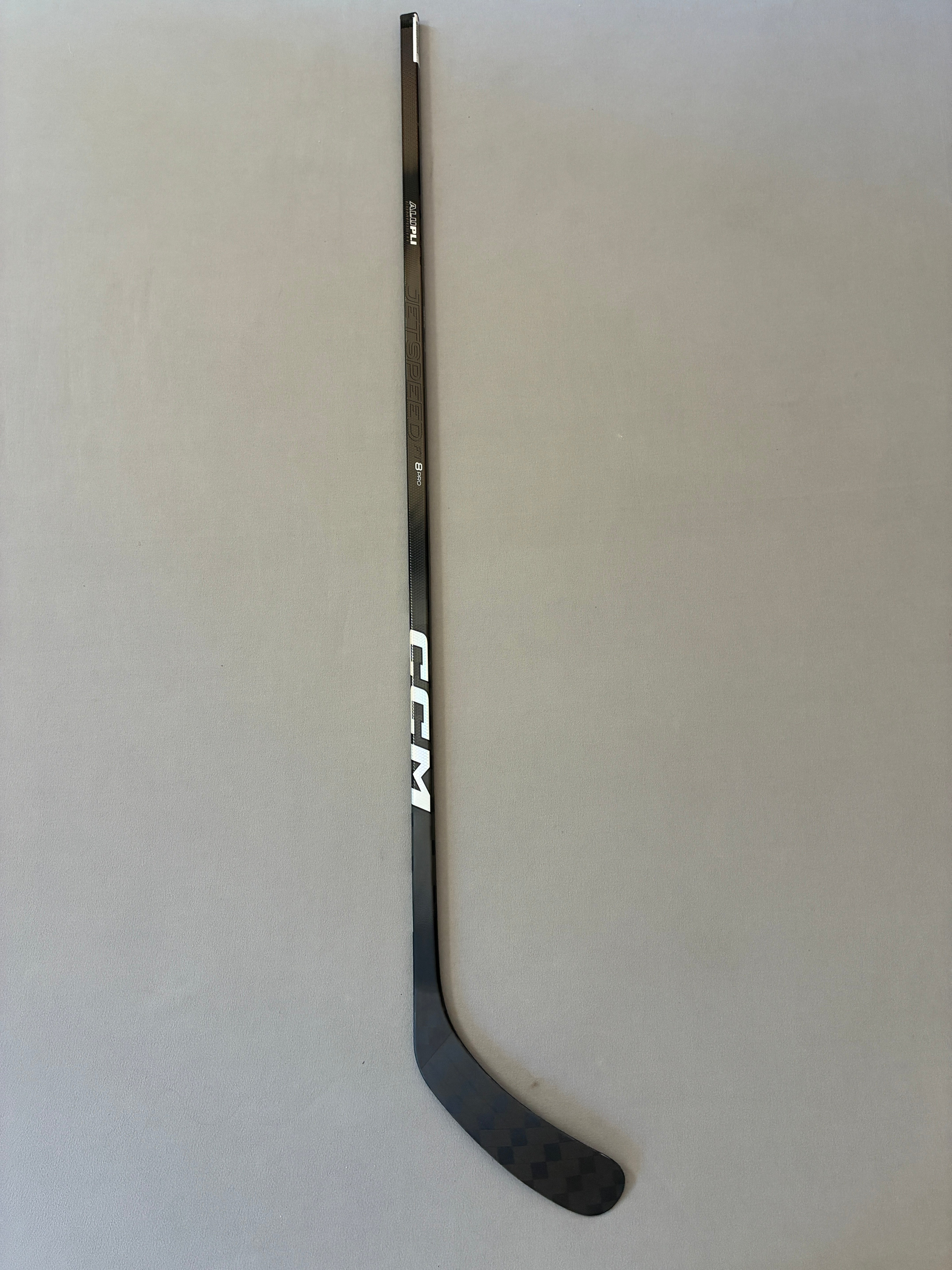 New 95 Flex P90 Senior CCM Ribcor Trigger 8 Pro (FT8 Pro Dress) Right Hand Hockey Stick - Black/Gray