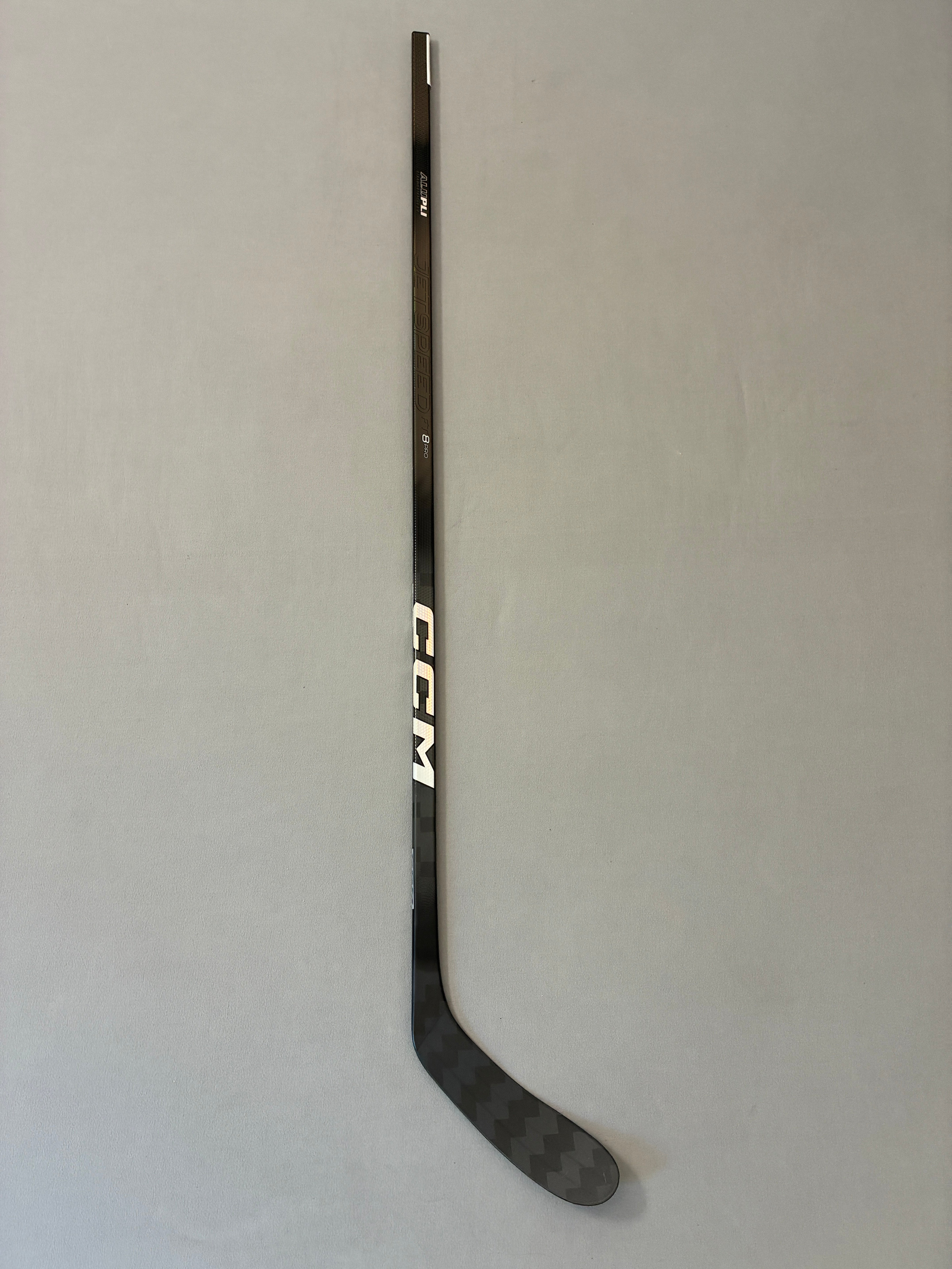 New 75 Flex P28 Senior CCM Jetspeed FT8 Pro Left Hand Hockey Stick - Black